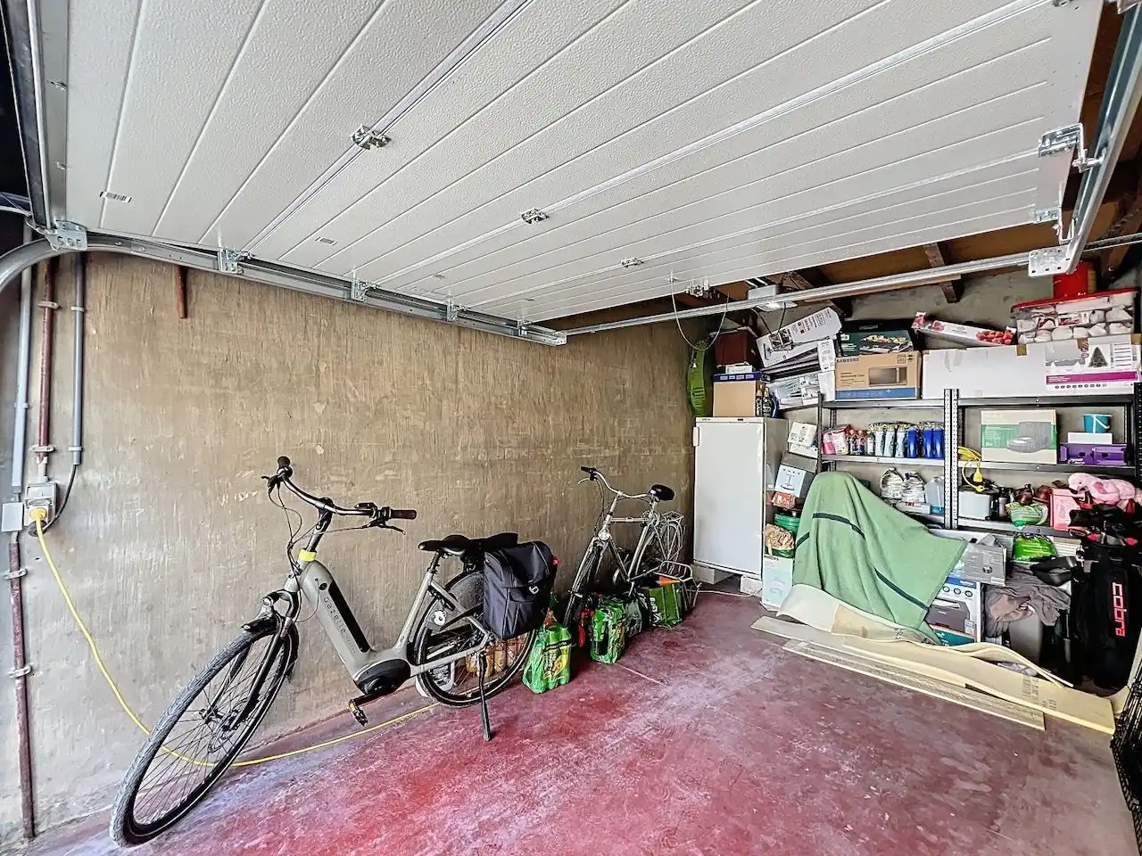 Mooi ingedeeld twee slaapkamerappartement in het hart van Heist. foto 24