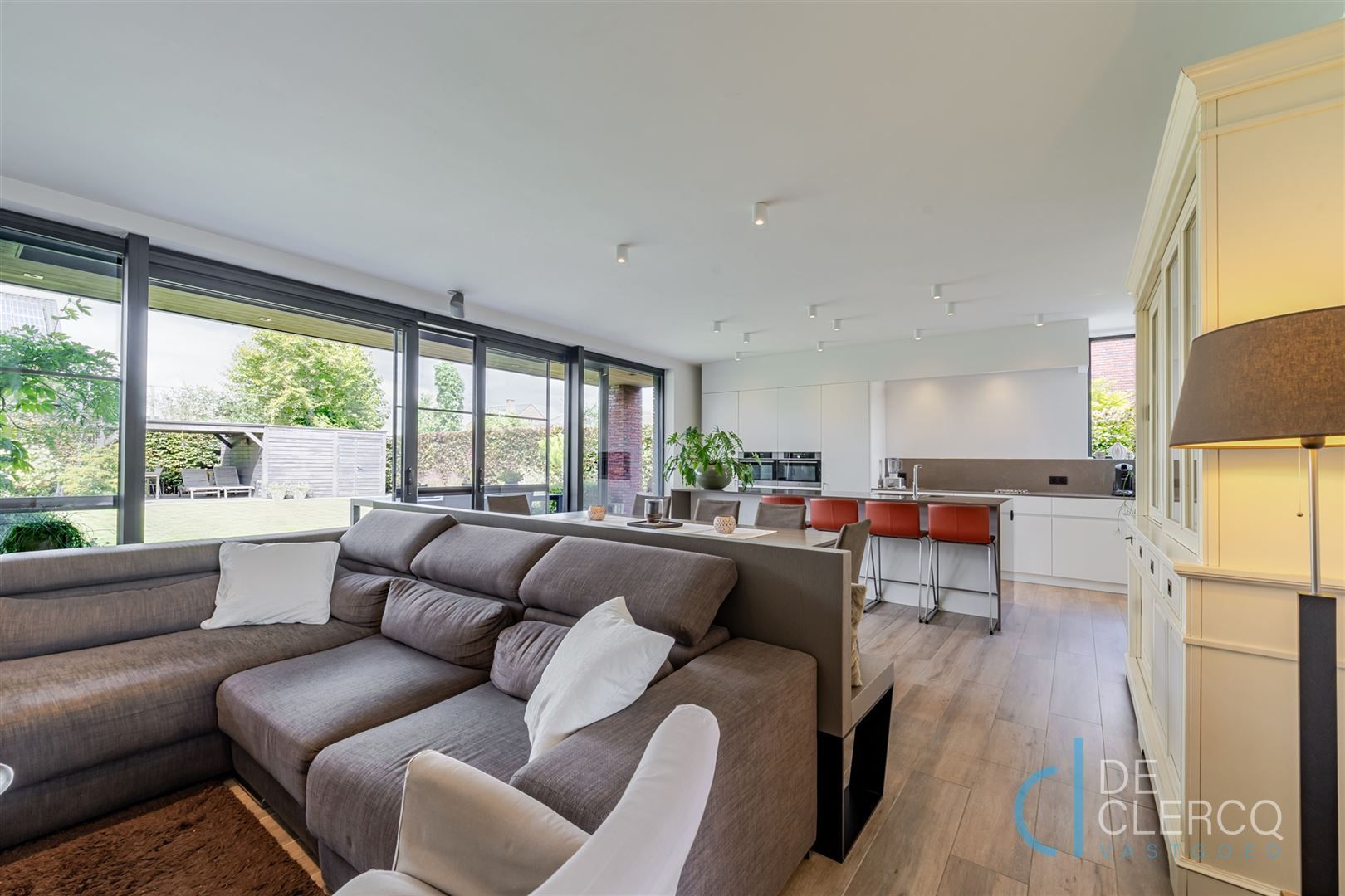 Nieuwbouwwoning op toplocatie in centrum Lochristi!  foto 4