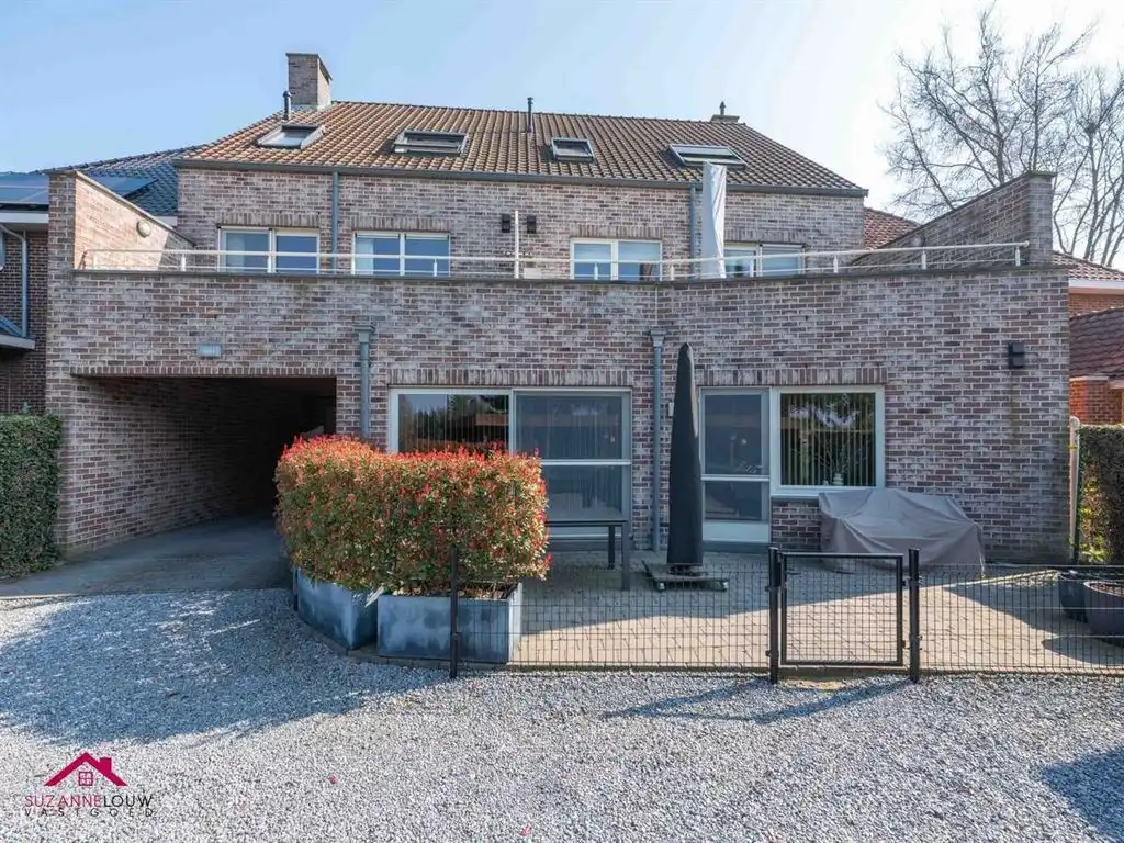 Meergezinswoning in gesloten bebouwing foto 3
