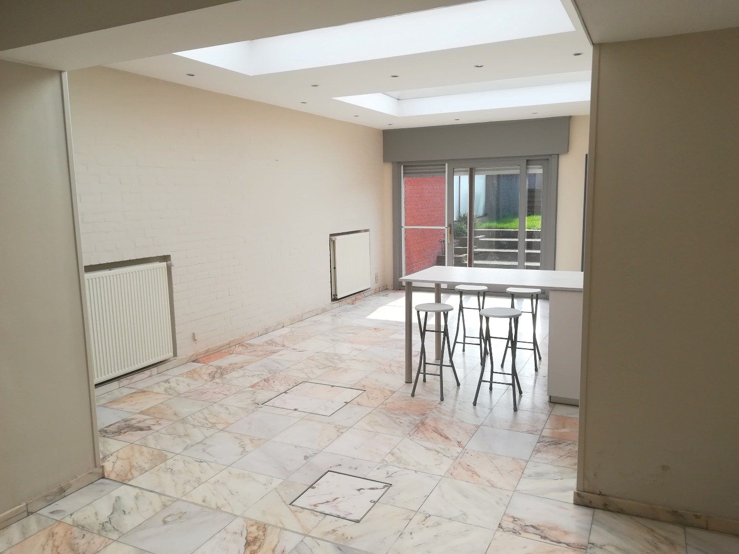 Ruime woning met 4 slaapkamers en zonnige tuin in Lauwe foto 3