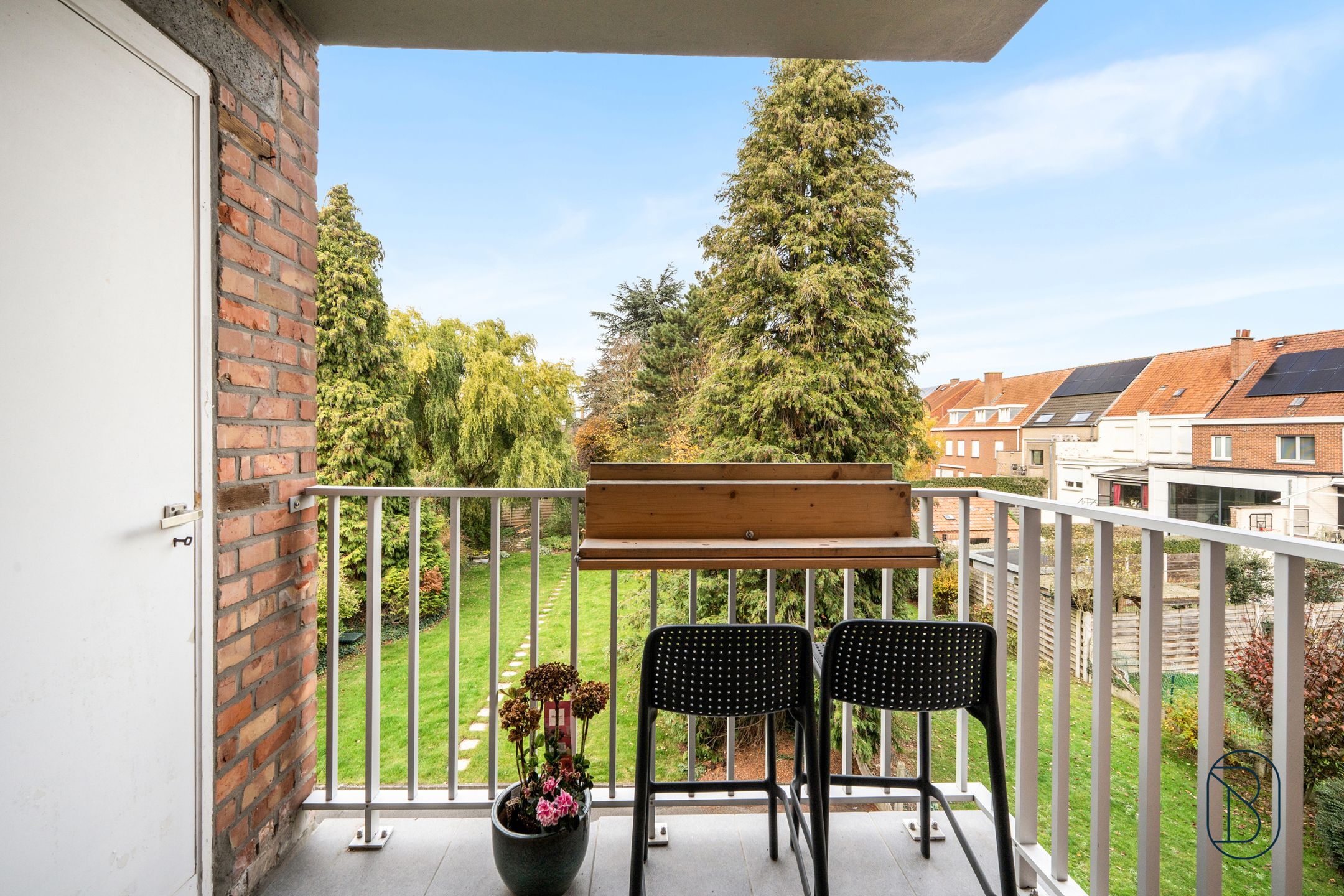 2-slaapkamer appartement met garage in de St.-Elisabethwijk foto 5