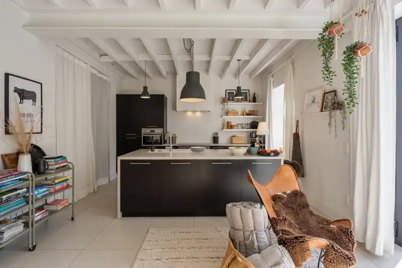 Unieke, energiezuinige herenwoning met karakter op 36are foto 14