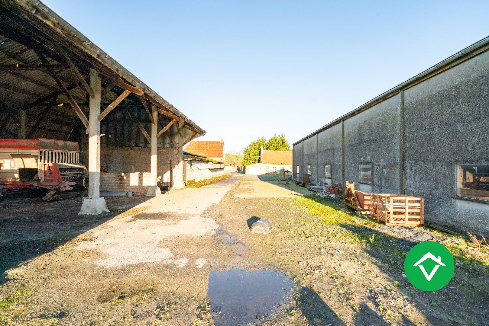 Authentieke hofstede in een landelijke omgeving te Koekelare foto 22