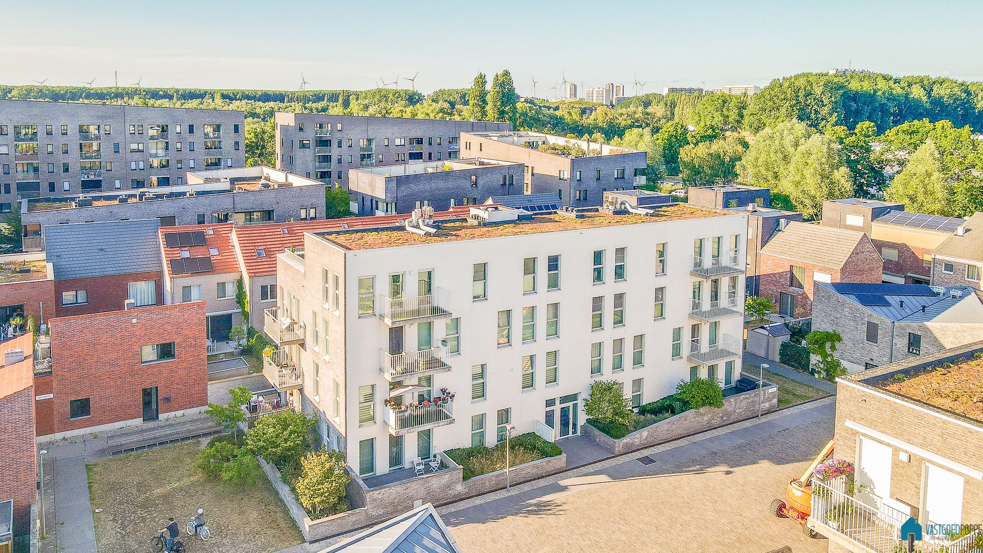 Ruim appartement met 2 slaapkamers foto {{pictureIndex}}