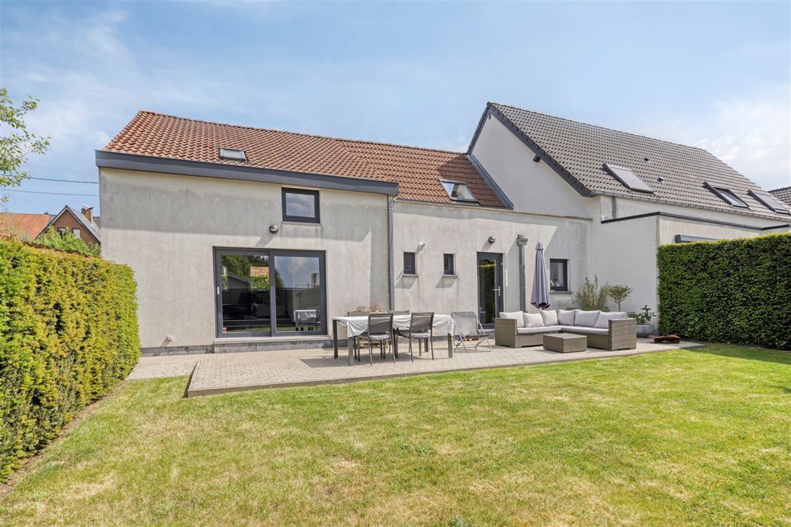 Instapklare, rustig achterin gelegen 3-gevelwoning nabij Hallerbos! foto 29