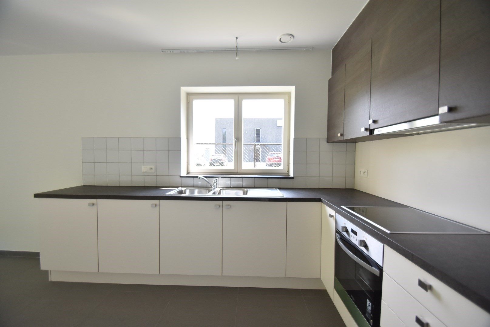 Zeer degelijk gebouwde ruime nieuwbouwwoning met inpandige garage en tuin op 4a81ca,  foto 6