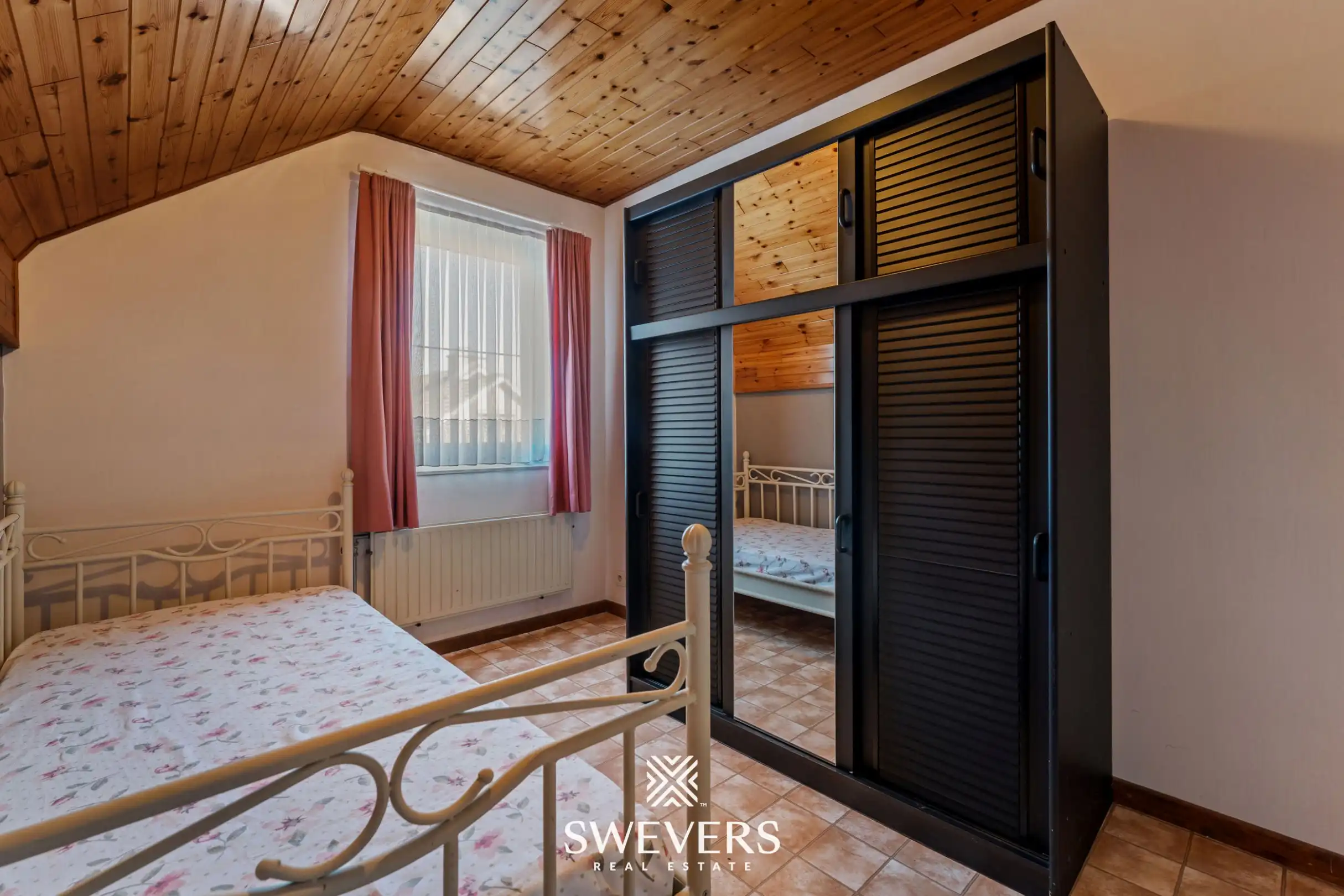 Instapklare woning in doodlopende straat met veranda en zuidwest gerichte tuin foto 28