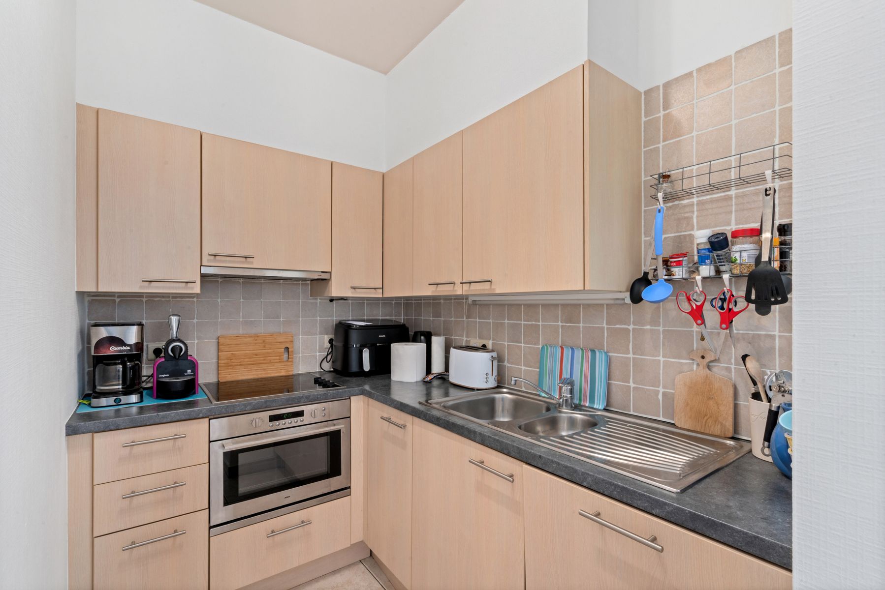 Centraal gelegen 2-kamerappartement met terras foto 6