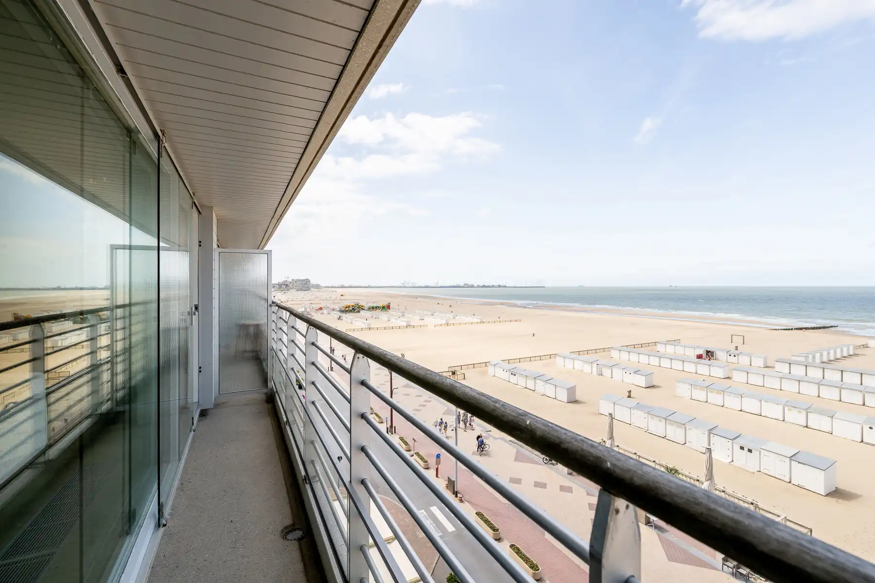 EXCLUSIEF TE KOOP - TOP appartement met zeezicht. foto 8