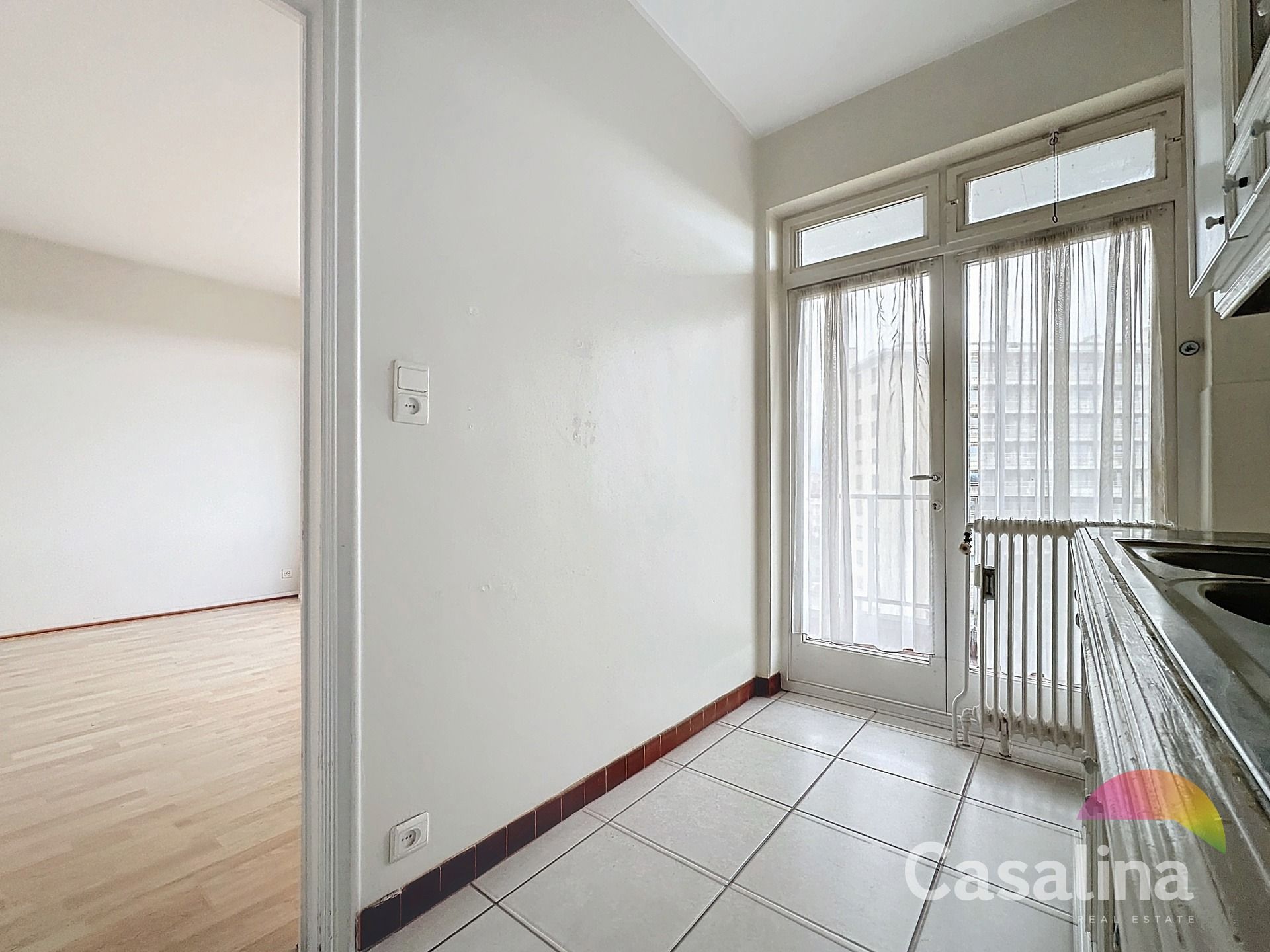 Te renoveren éénslaapkamerappartement van 59 m². foto 6