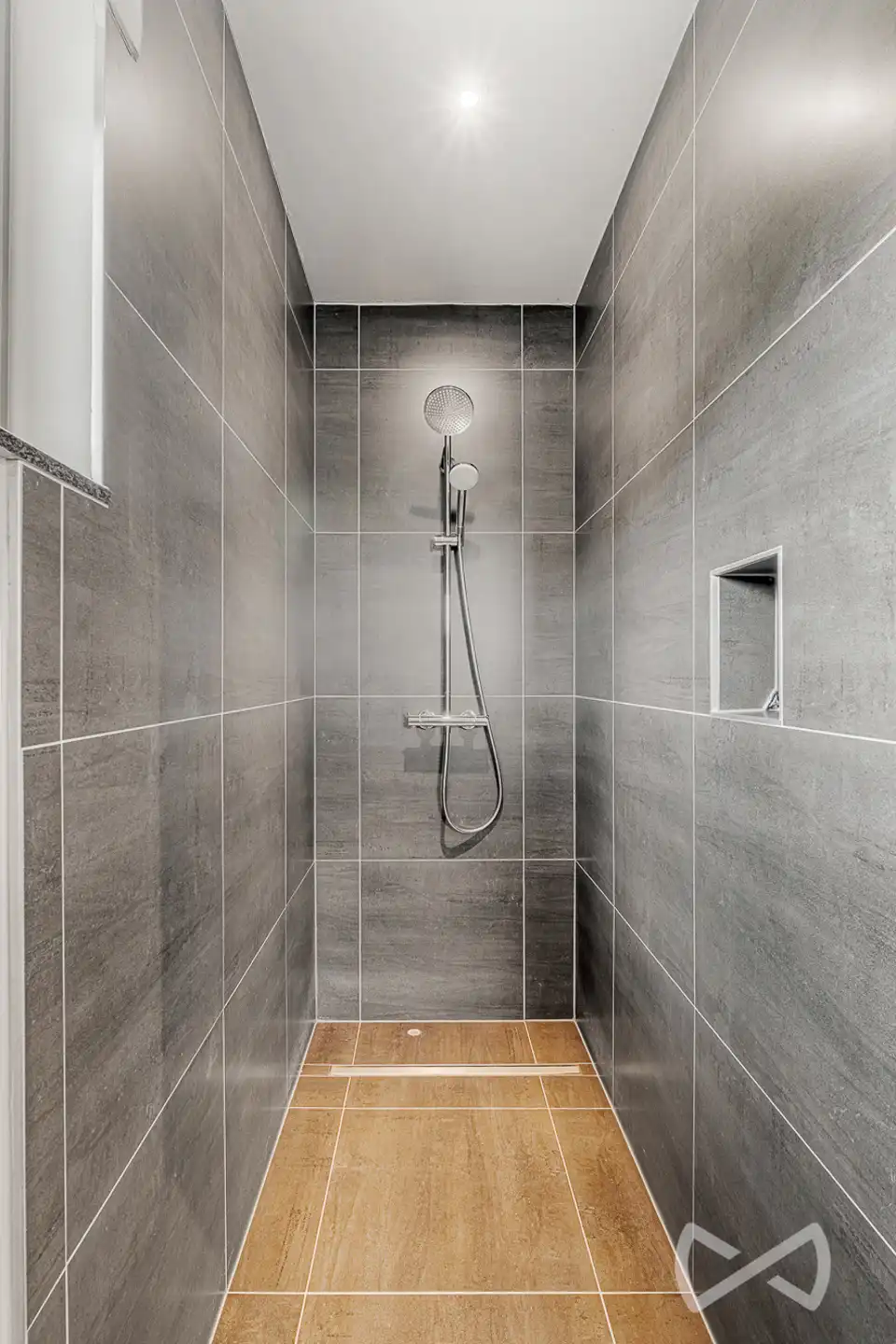TE KOOP | Ruime instapklare woning op 20 are in Paal foto 12