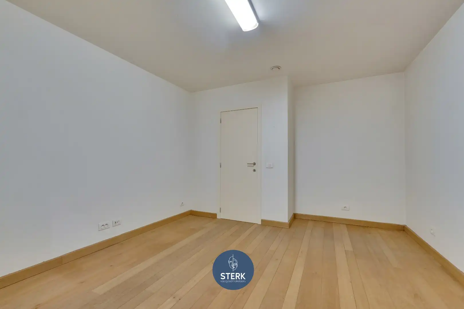 GELIJKVLOERS APPARTEMENT MET 2 SLPKS IN 'HET MOOISTE DORP VAN VLAANDEREN' !  foto 16