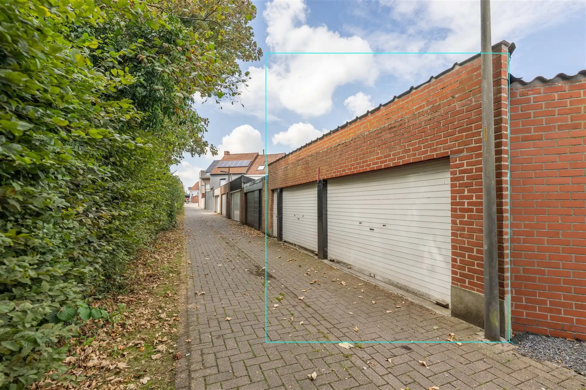 Rijwoning met 2 garages foto 2
