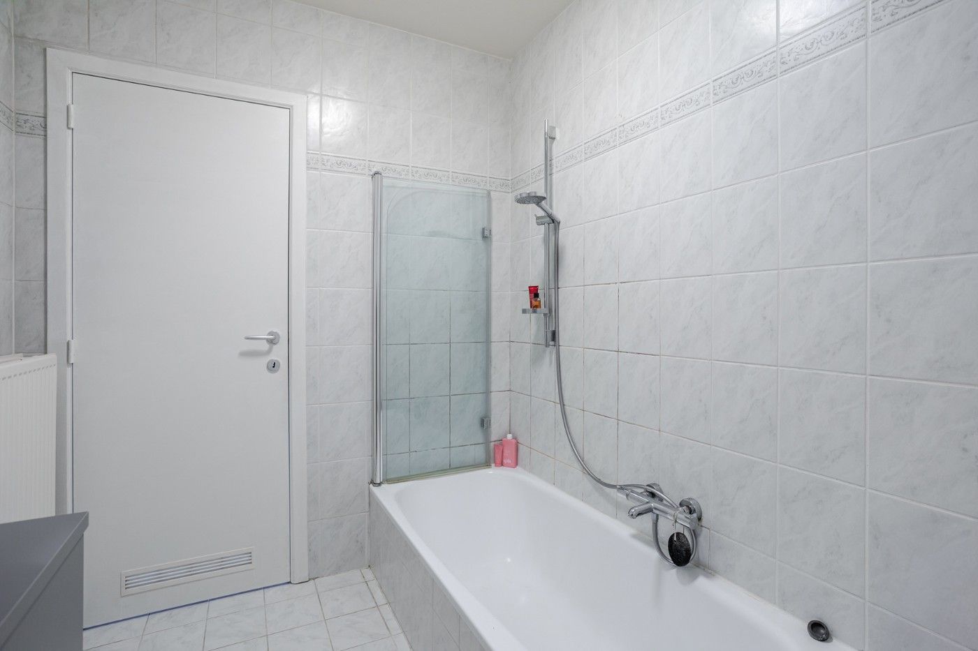 Gezellig, instapklaar dakappt. met 2 slpk. en ruim balkon foto 19