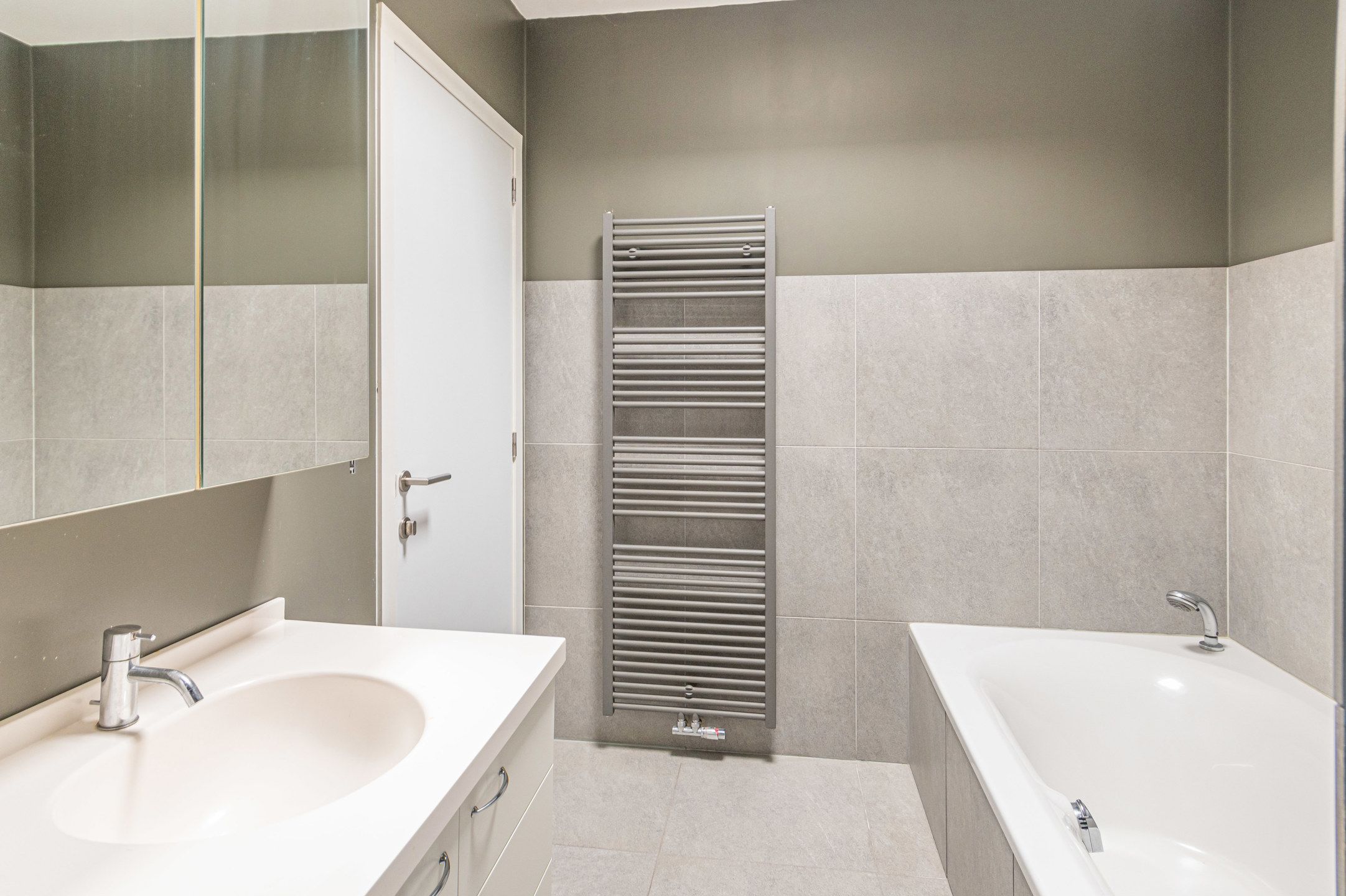 Instapklare starterswoning in hartje Blaasveld foto 8