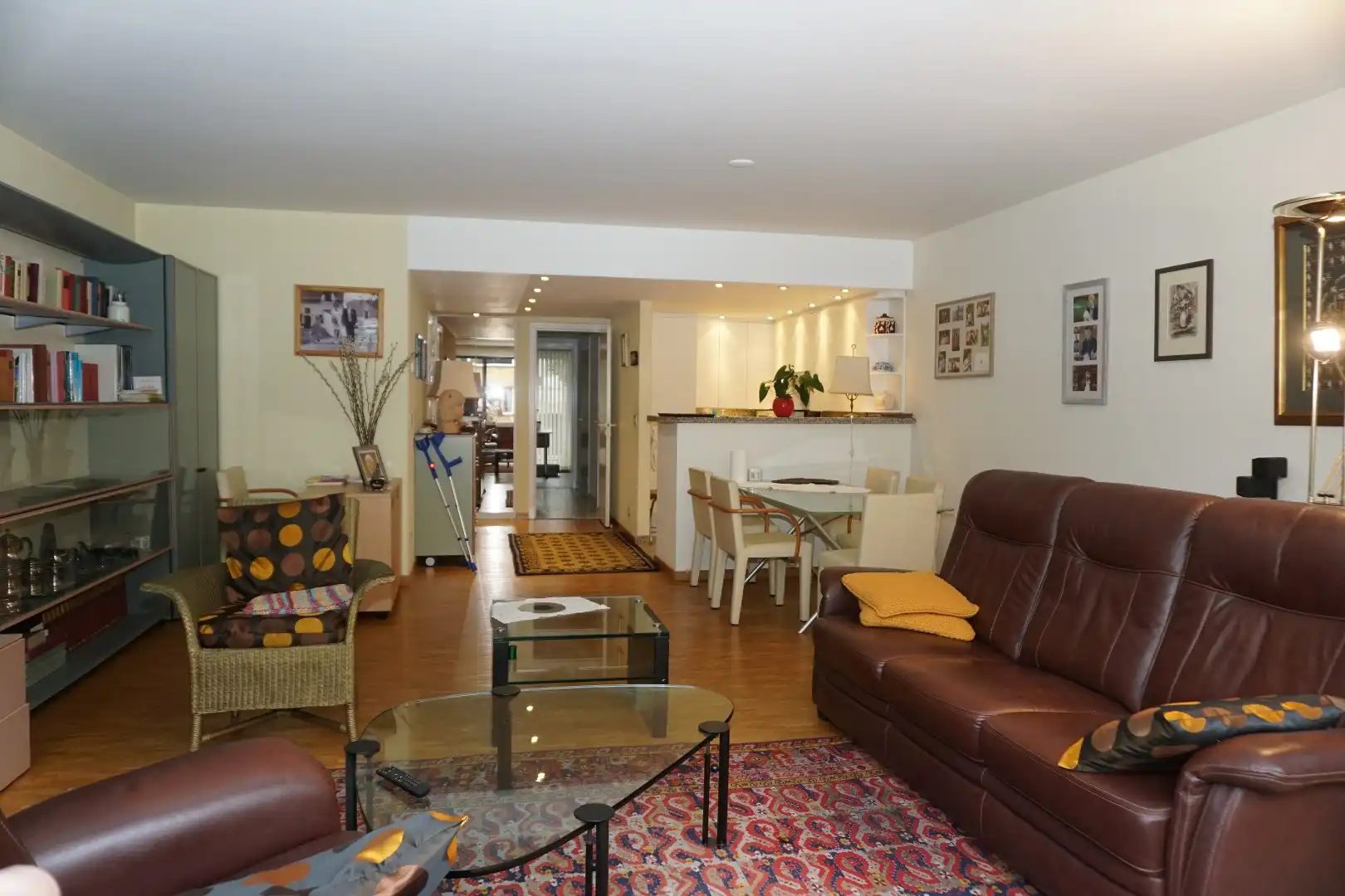 RUIM APPARTEMENT MET ZONNIGE TERRASSEN OP TOPLIGGING foto 8
