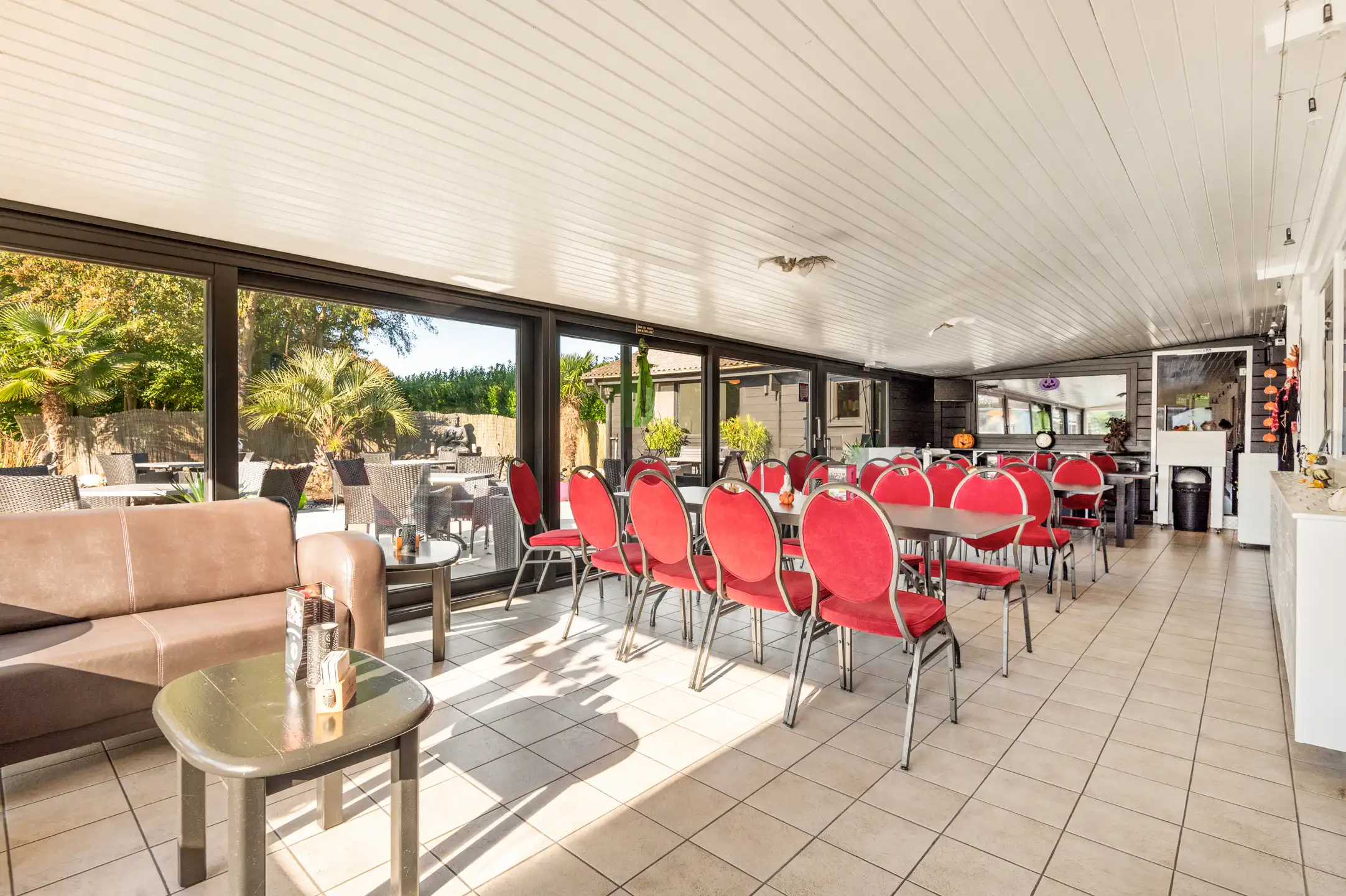 Polyvalent gebouw gelegen in recreatiegebied  foto 13