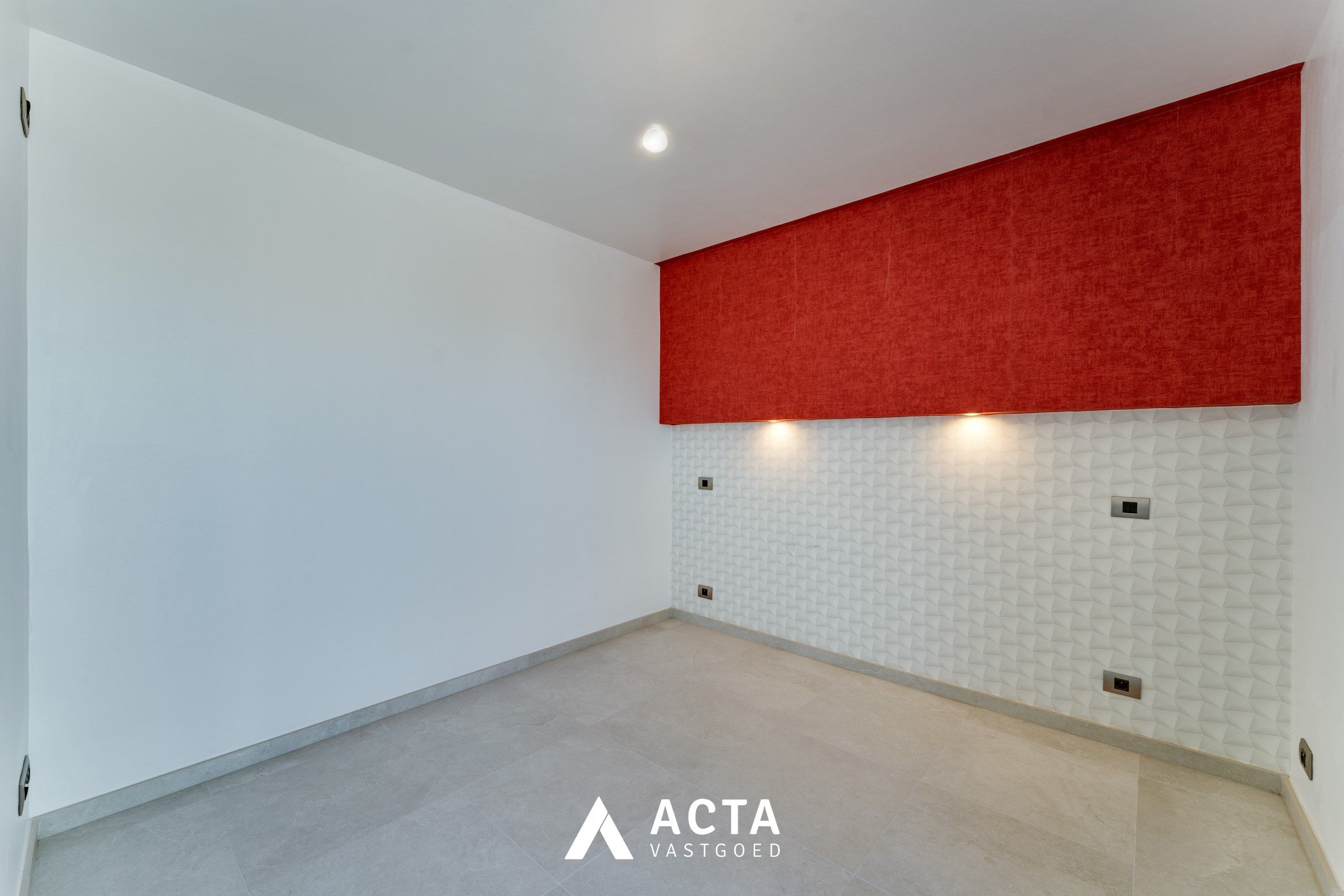 Gerenoveerde penthouse met drie slaapkamers aan het Leopoldpark foto 18