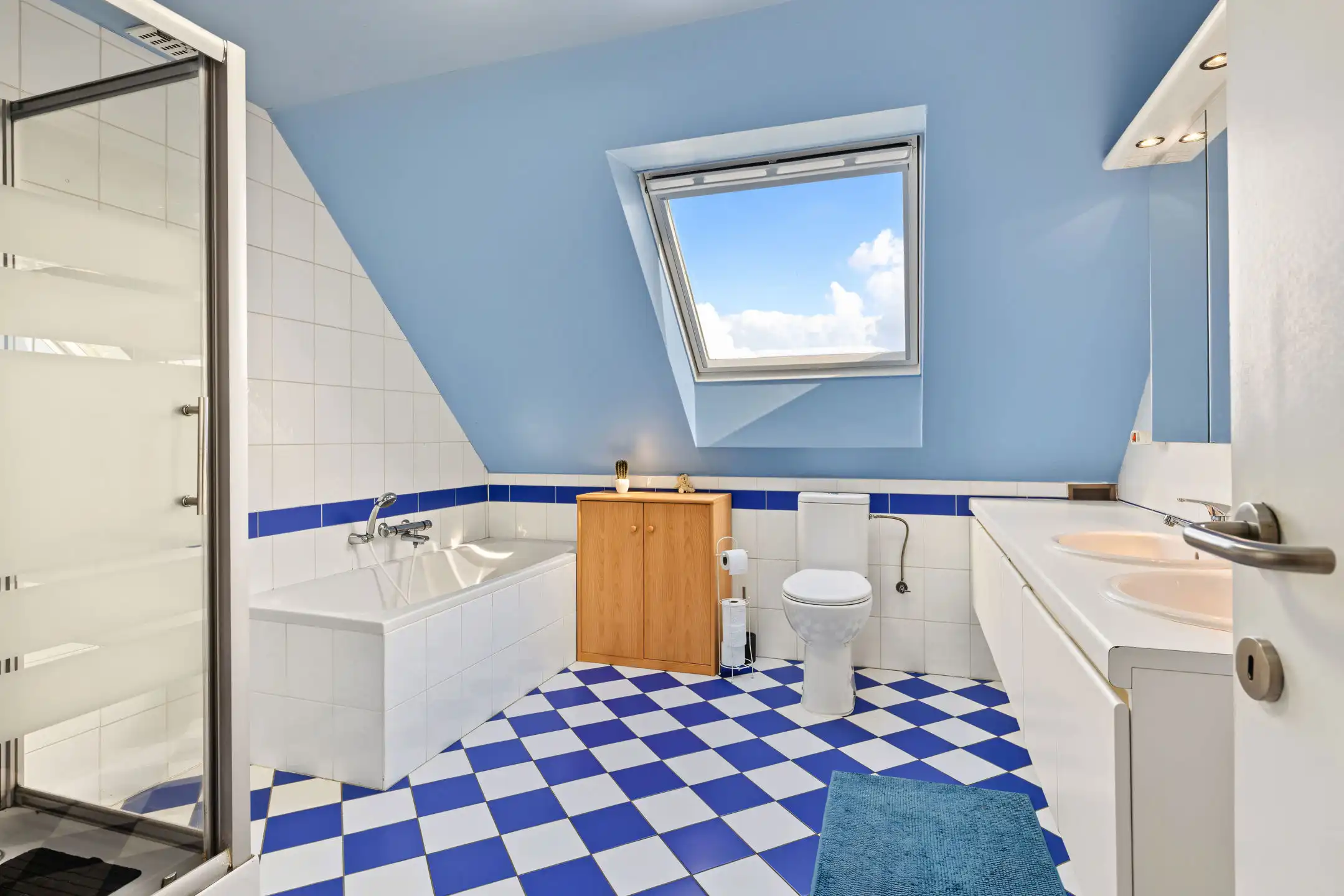 Gezellige energiezuinige woning 4 slpk met mooi zicht foto 17