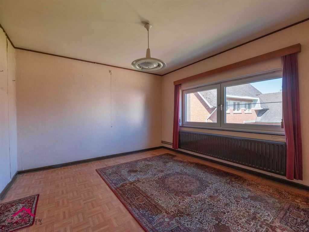 Half-vrijstaande woning met 3 slaapkamers foto 34