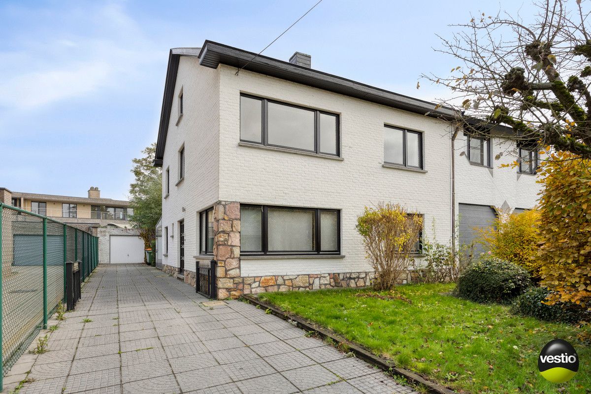 RUSTIG GELEGEN HALF VRIJSTAANDE WONING OP 4A5CA STADSRAND BILZEN. foto 31