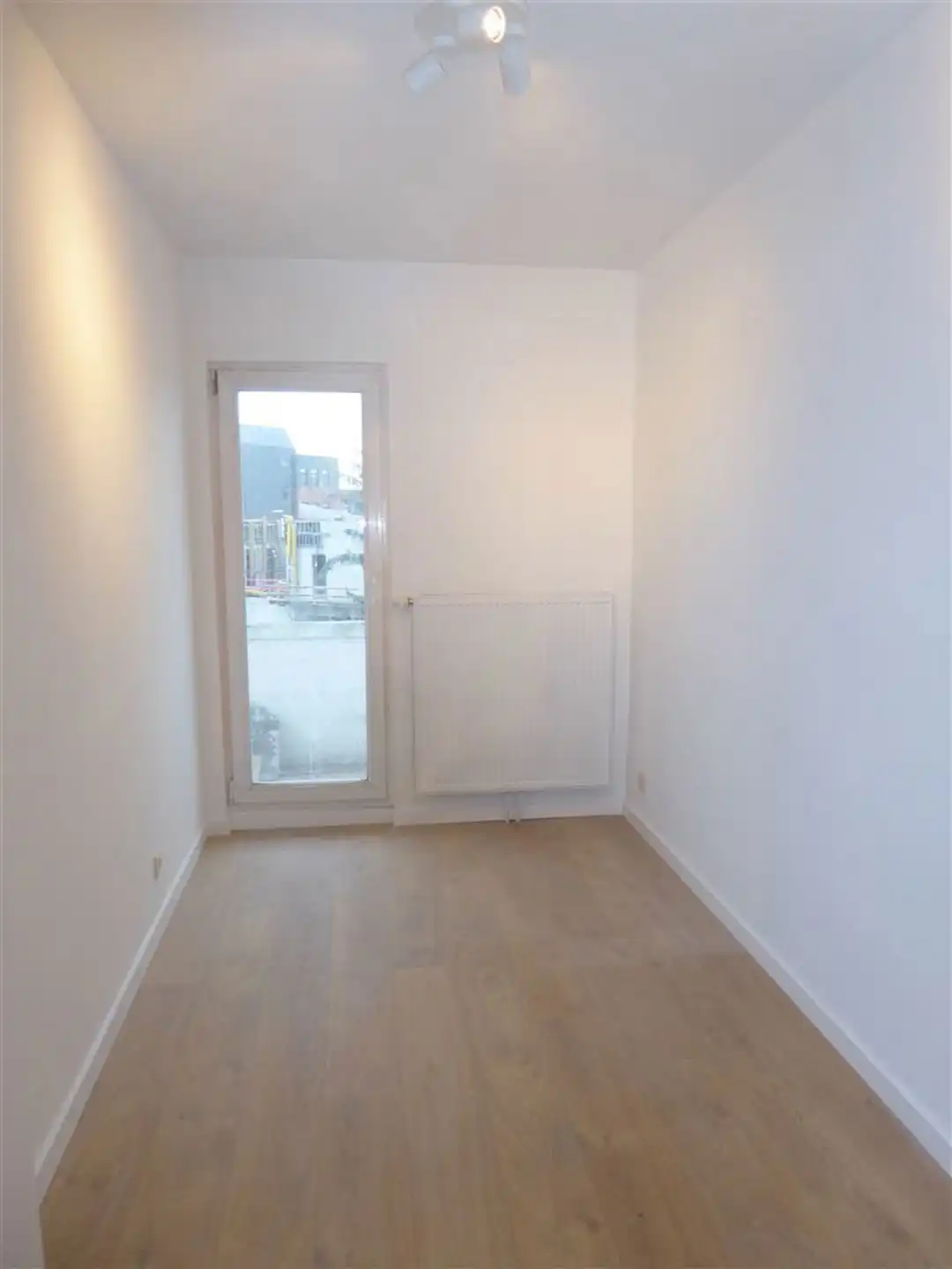Appartement met 1 slaapkamer + bureau foto 6