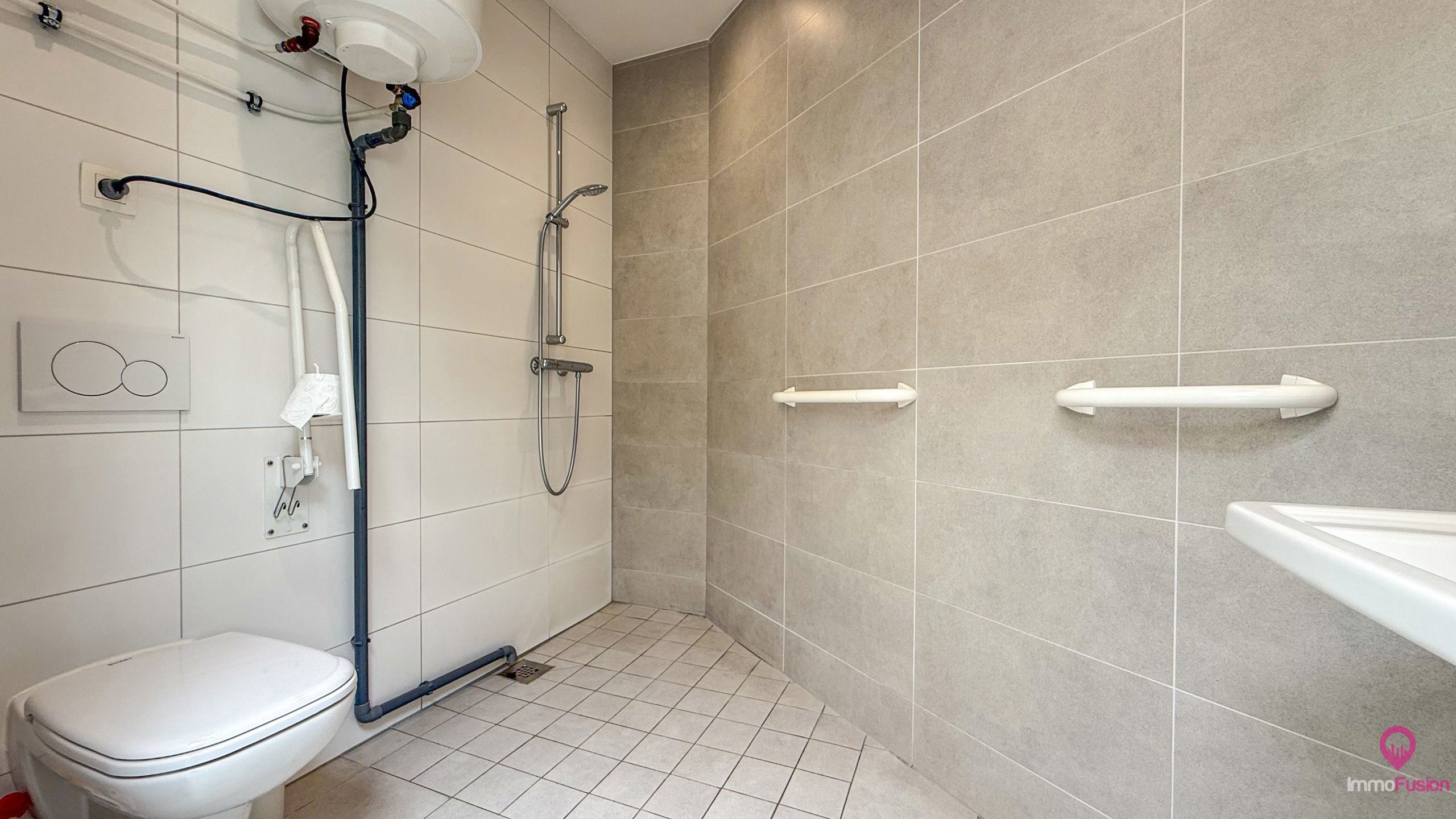 Instapklare woning met 4 slpks & tuin in hartje Hasselt! foto 16