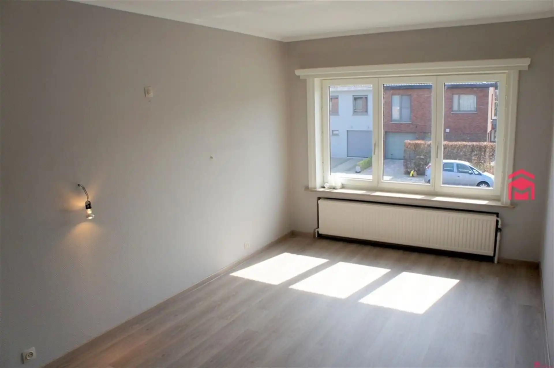 Rustig gelegen appartement met terras en garage foto 8