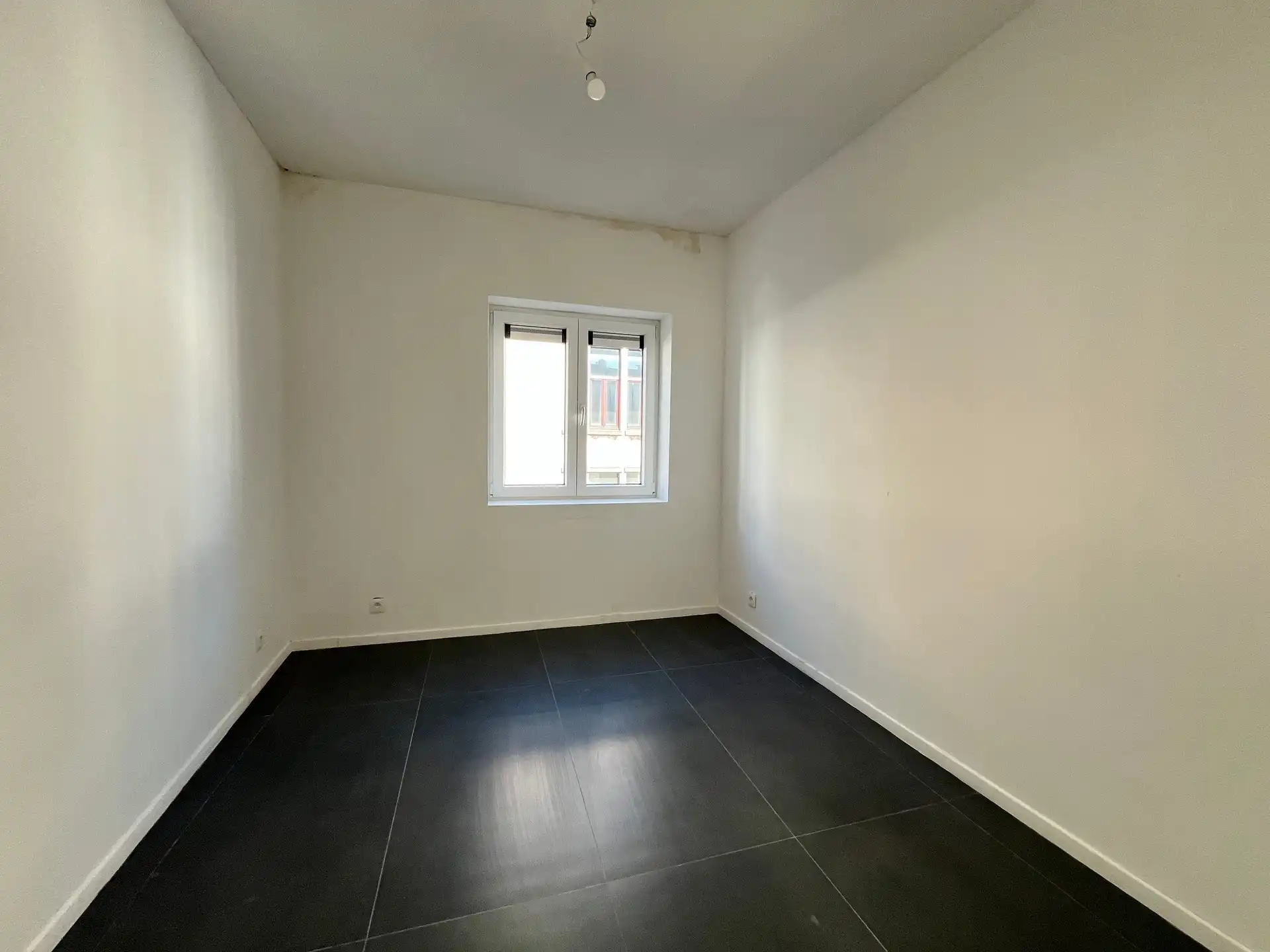 Vernieuwd  gebouw met 3 appartementen - gelegen nabij de Troonplaats! foto 15