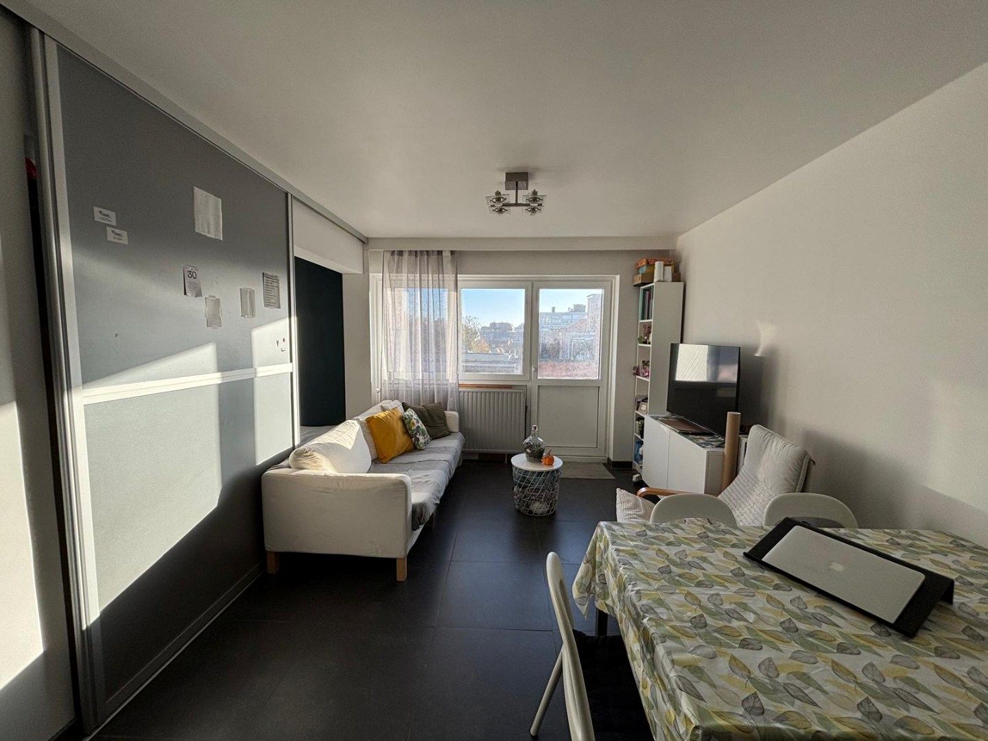 Gerenoveerd instap klaar bemeubeld 1 slaapkamer appartement in Leuven centrum foto 2