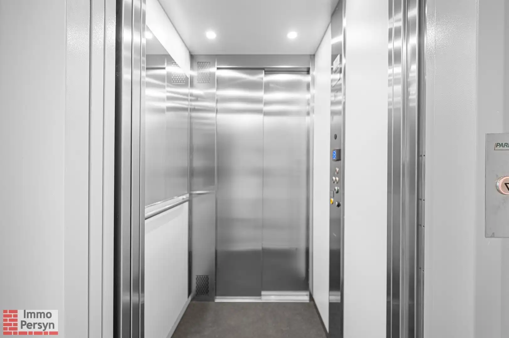Ruim nieuwbouw split-level penthouse met 3 slaapkamers en 2 terrassen in centrum Scherpenheuvel foto 3