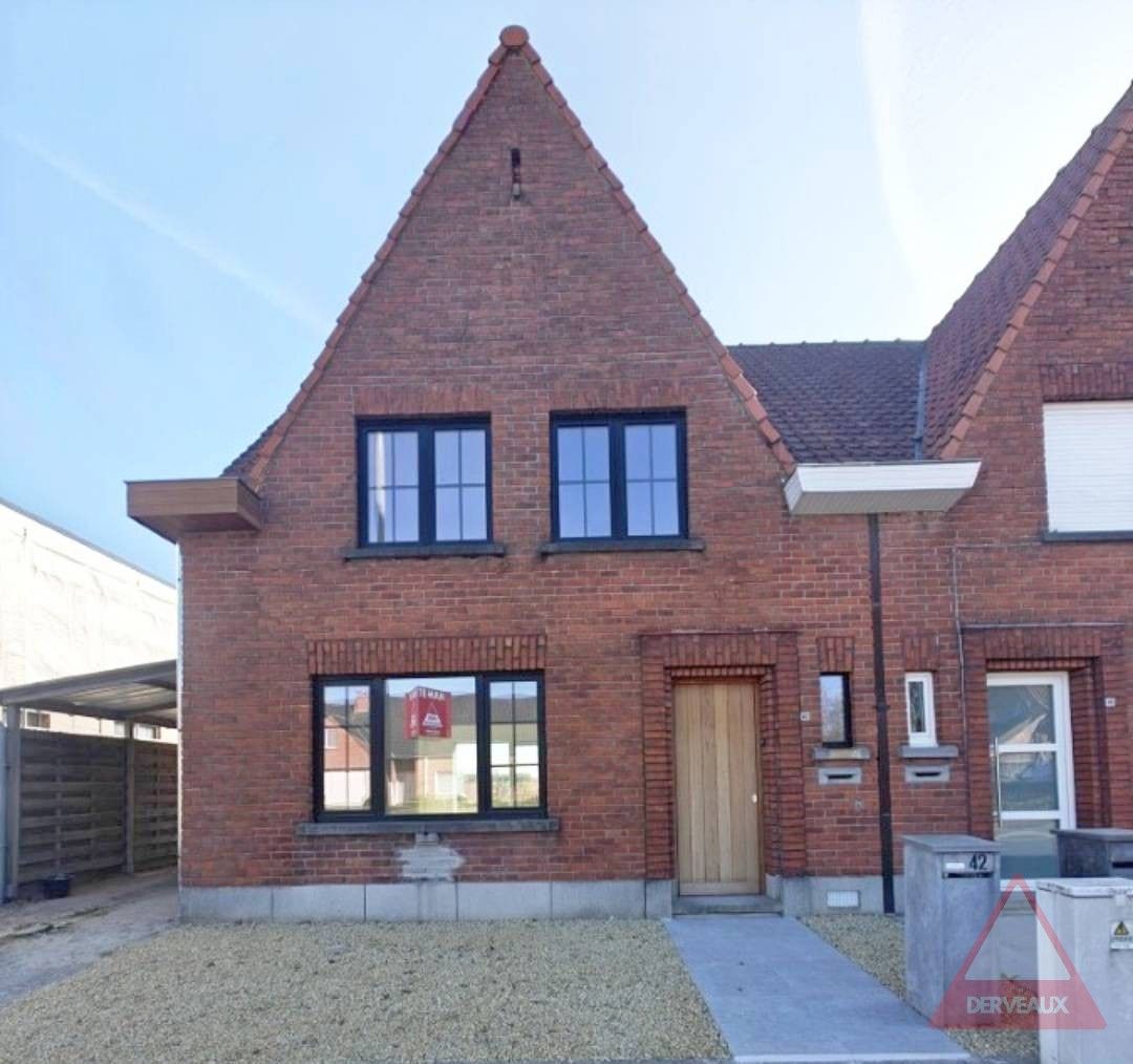 Ledegem - Halfopen instapklare woning foto {{pictureIndex}}