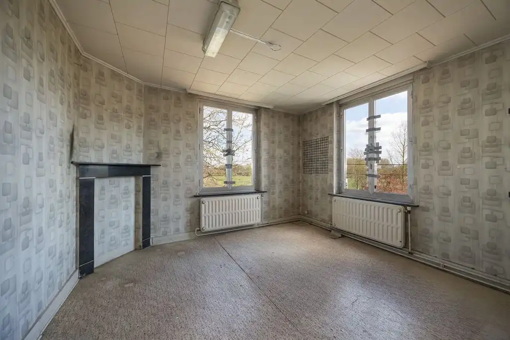 Unieke herenwoning met veel potentieel foto 19