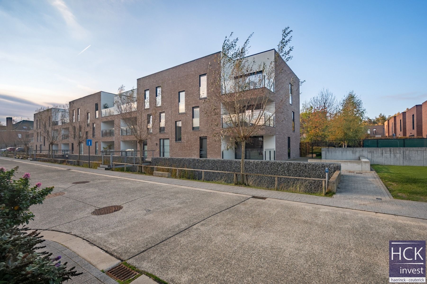 KRUISHOUTEM - Exclusieve penthouse pal in het centrum met 2 terrassen! foto {{pictureIndex}}