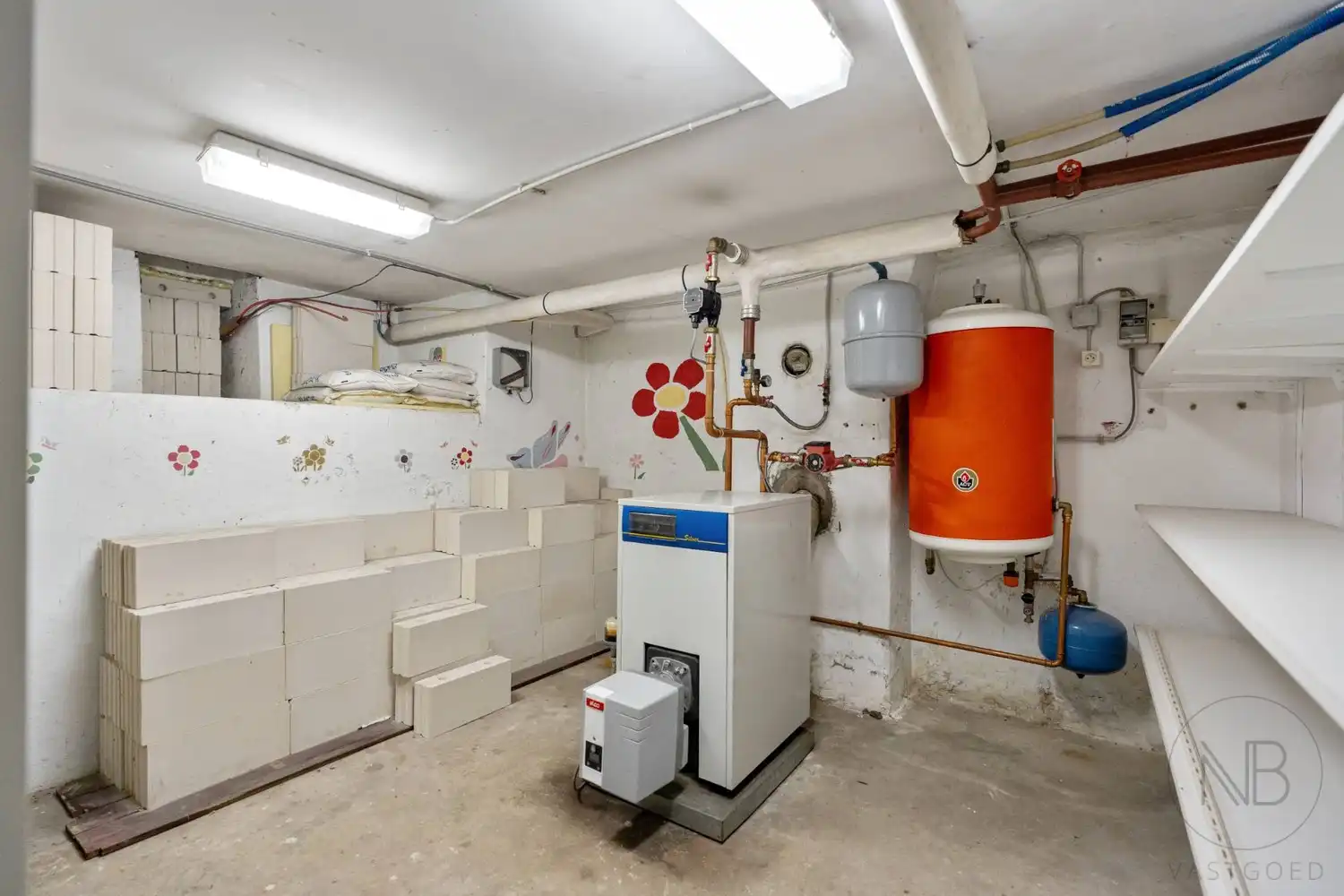 Karaktervolle woning met authentieke charme en lichtrijke tuinkamer! foto 33