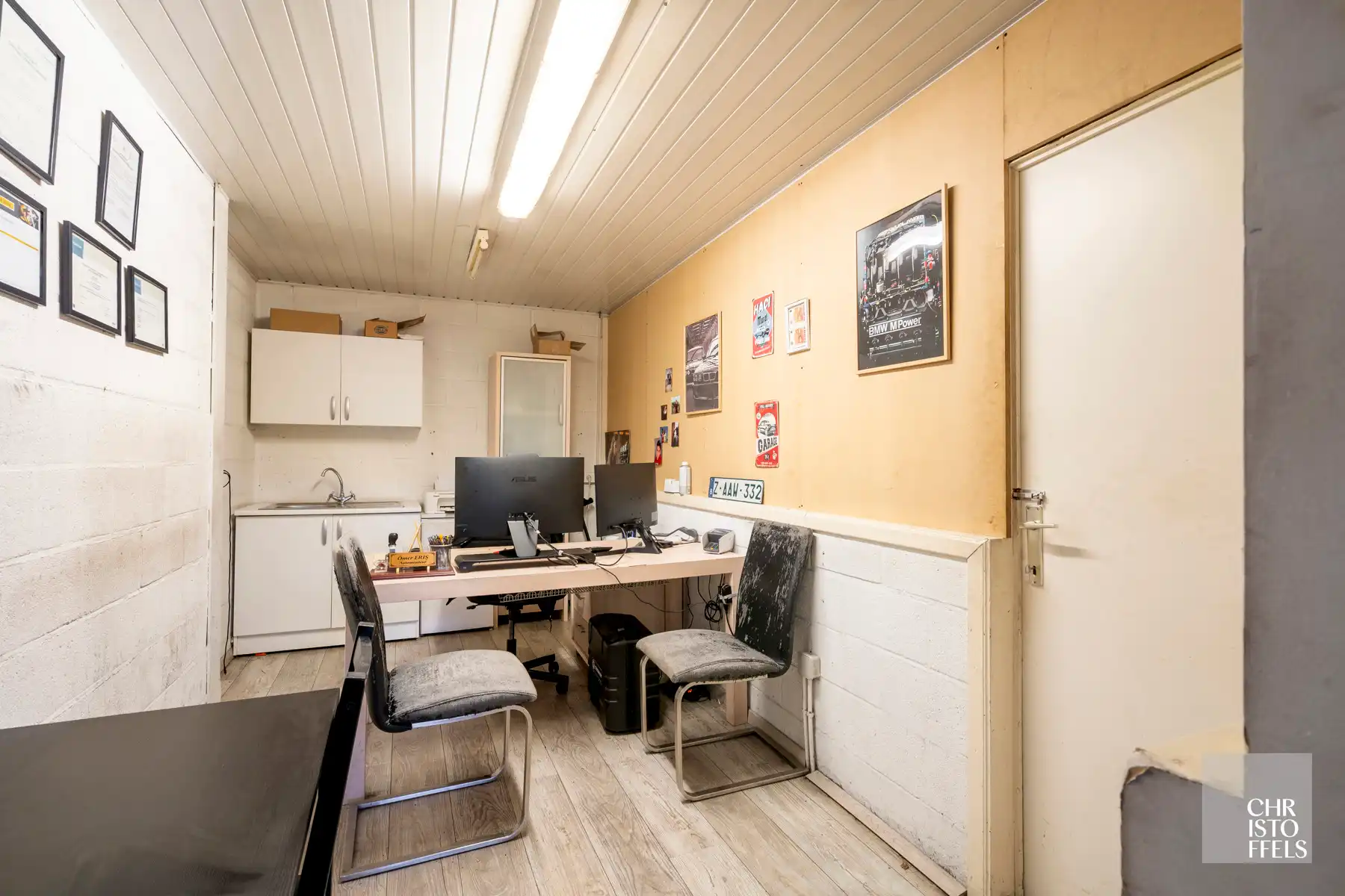 Verhuurde handelsruimte van 90m² met investeringspotentieel nabij het centrum van Maasmechelen! foto 7