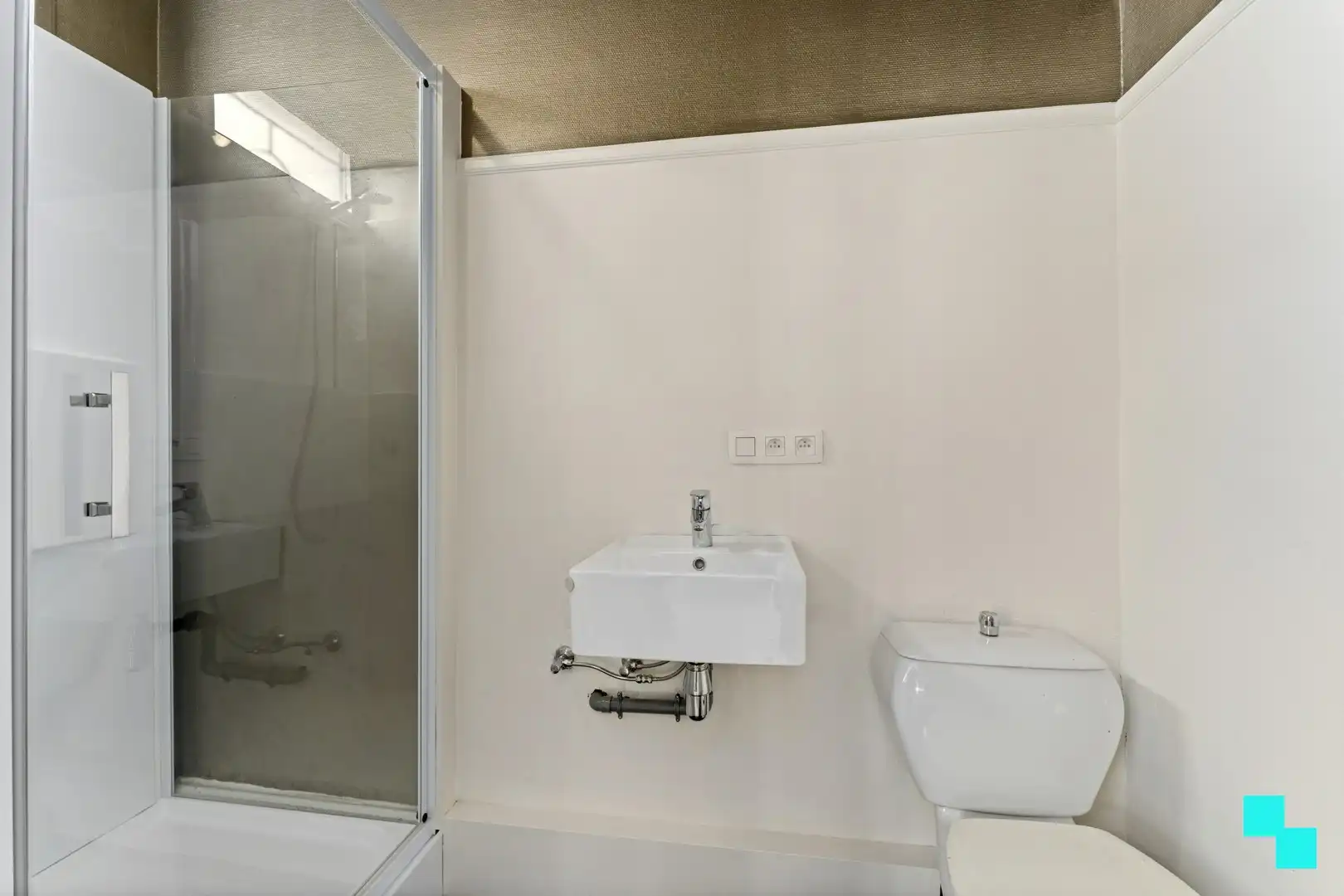 Woning met diepe zuidgerichte tuin (+ optionele garagebox) - centrum Roeselare foto 15