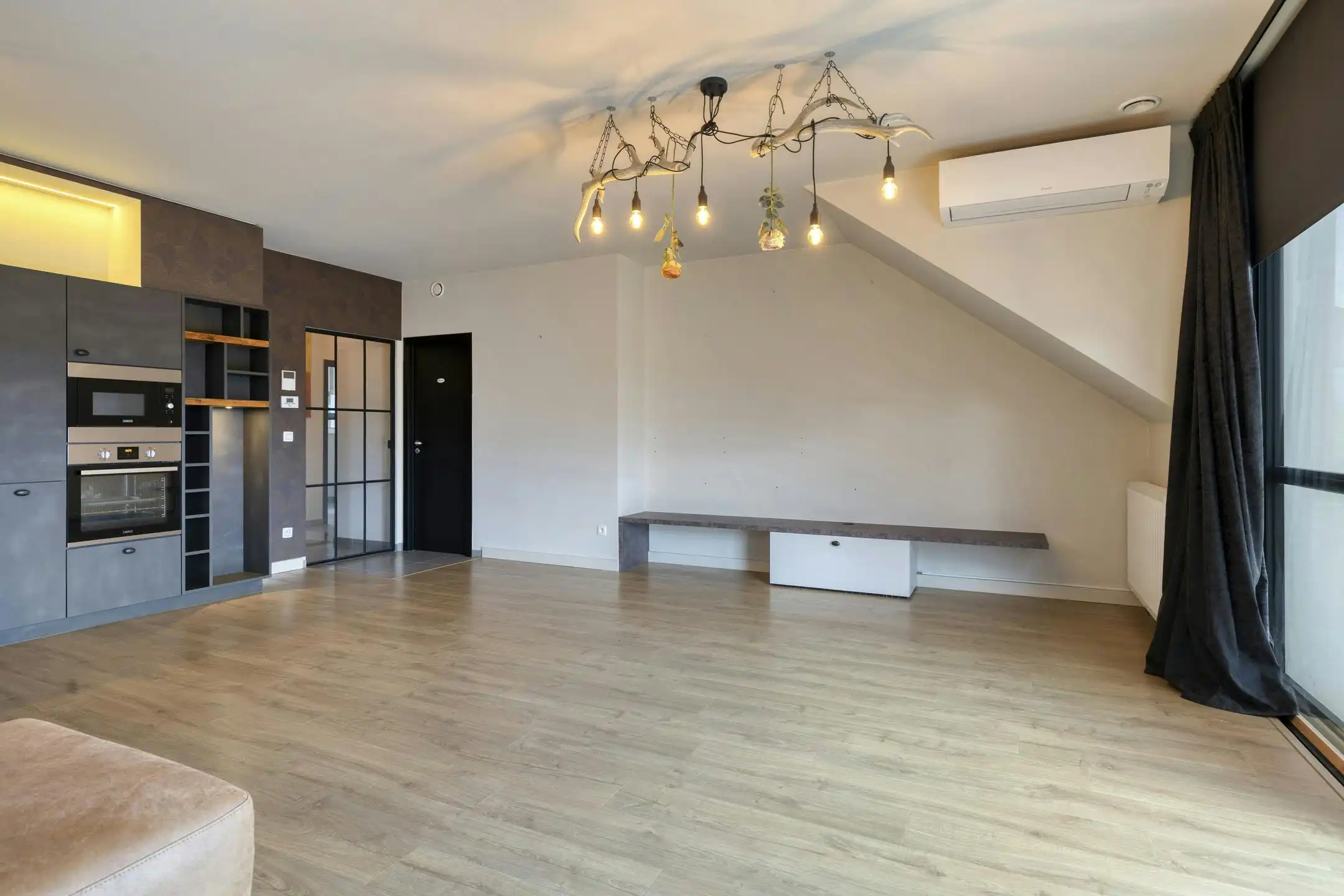Luxe penthouse met drie slaapkamers te koop in Brakel foto 6