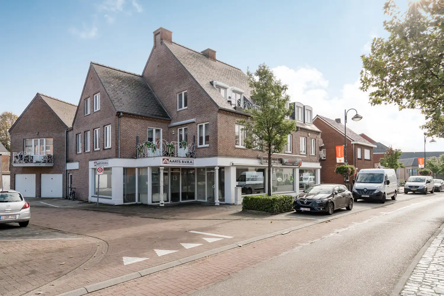 GOEDGELEGEN HANDELSPAND CENTRUMLOCATIE foto 3