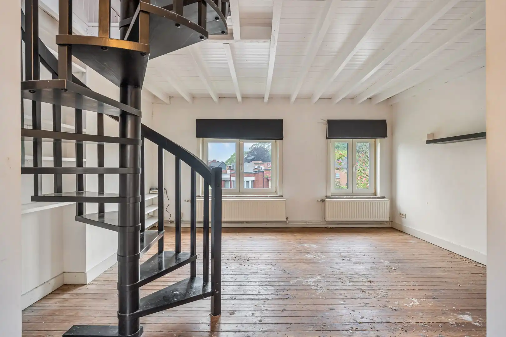 Karaktervol, 1-slaapkamerappartement te koop in Kessel-Lo. foto 9