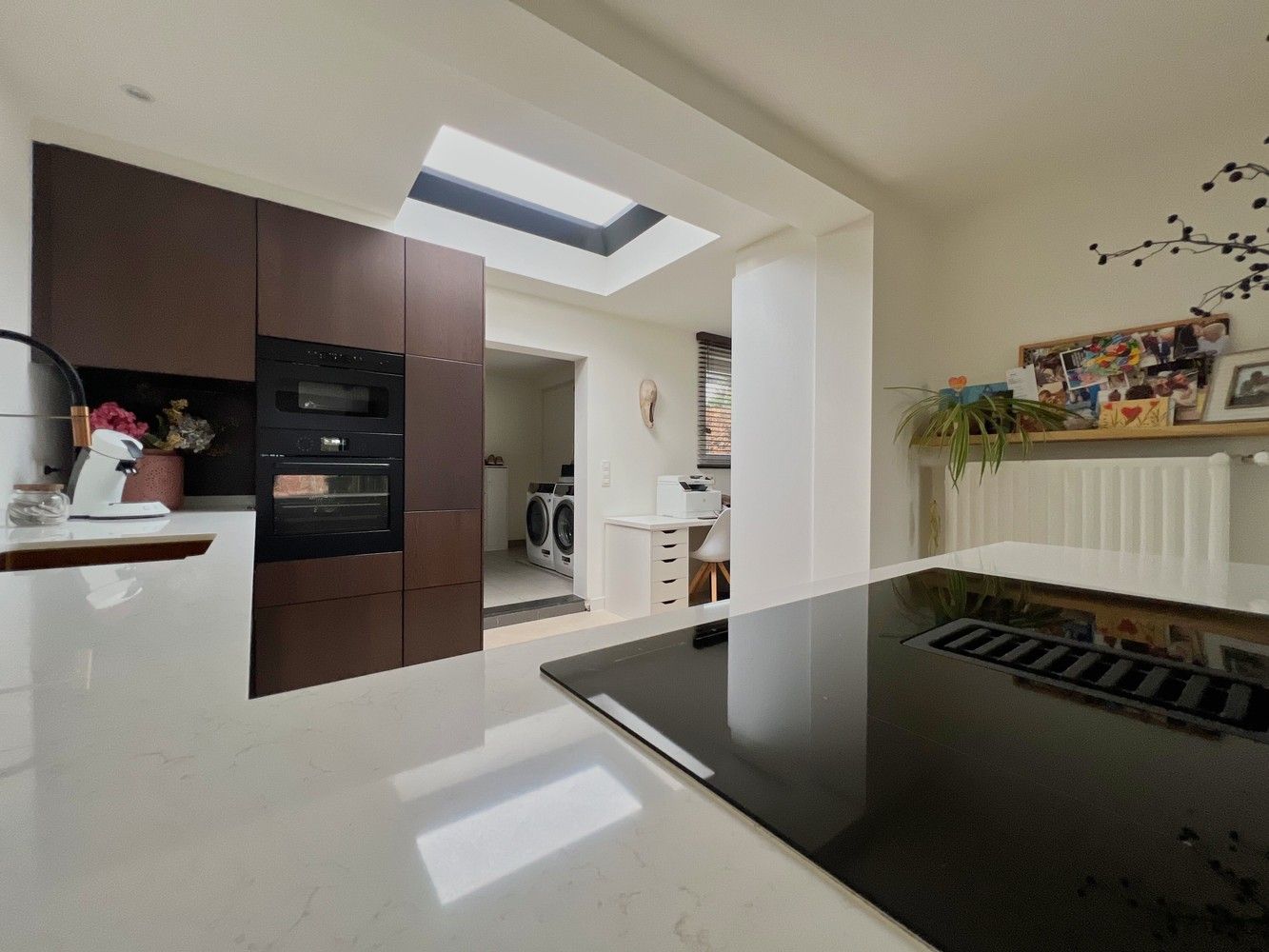 Kwalitatief vernieuwde woning met zonnige tuin (1004m²) foto 8