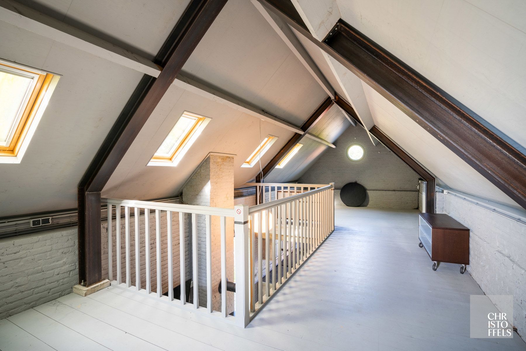Industrieel erfgoed getransformeerd tot exclusieve loft met een woon/werkoppervlakte van 1.056m²!  foto 32