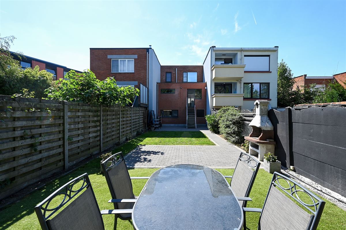 Gezellige en gerenoveerde woning op toplocatie foto 30