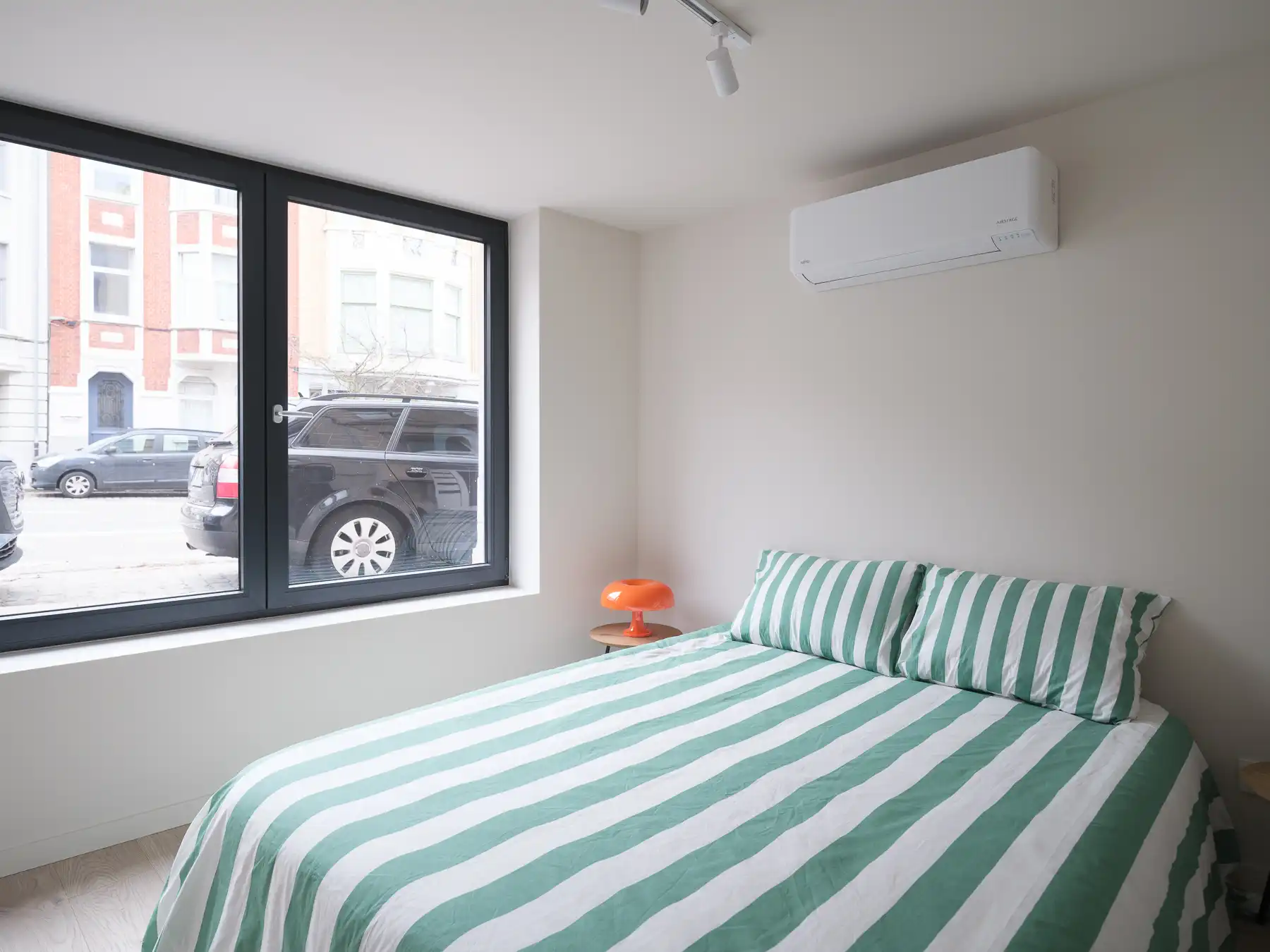 Gerenoveerd energiezuinig tweeslaapkamer appartement met buitenruimte foto 6