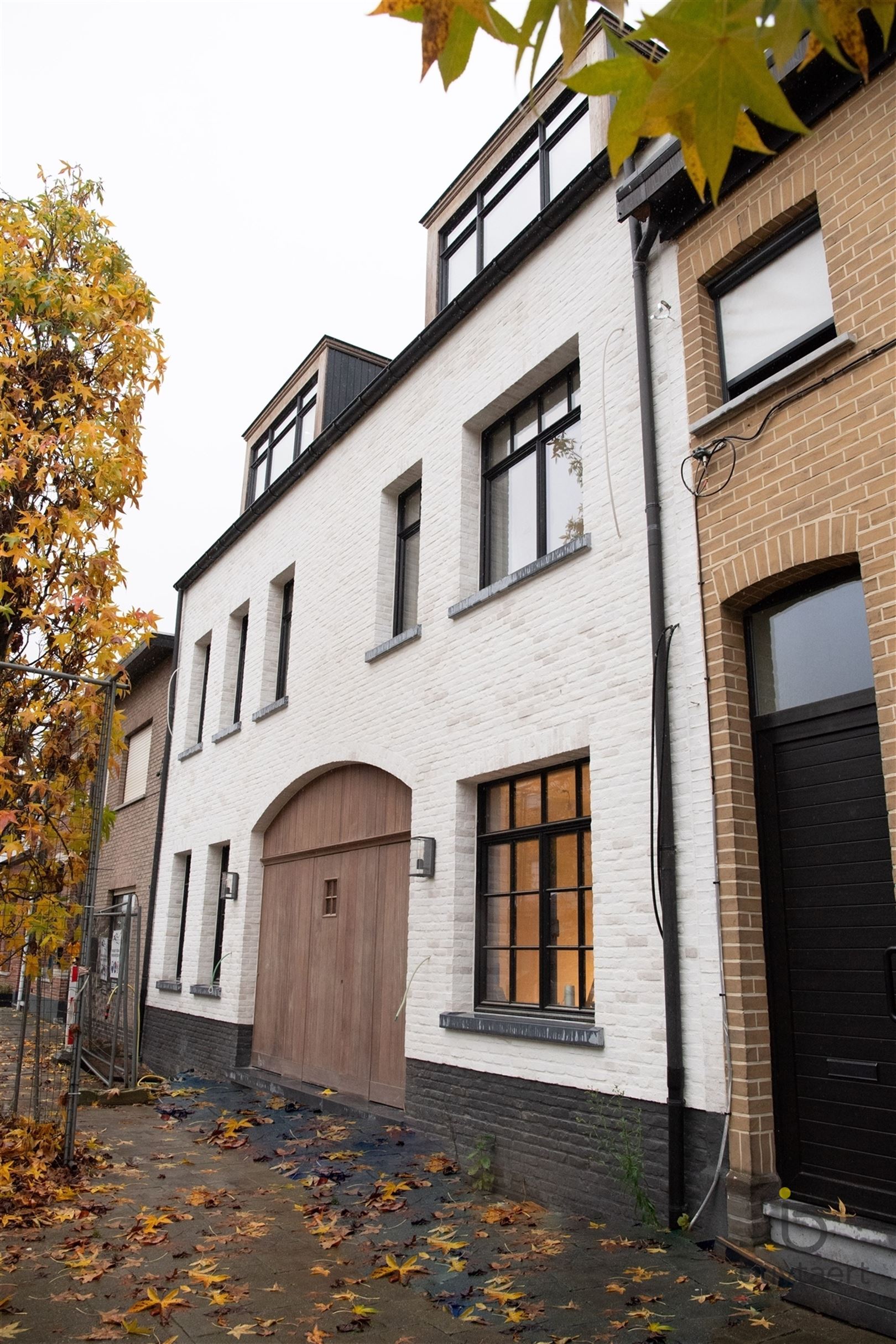 Duurzaam en stijlvolle nieuwbouw rijwoning + tuin! foto 2