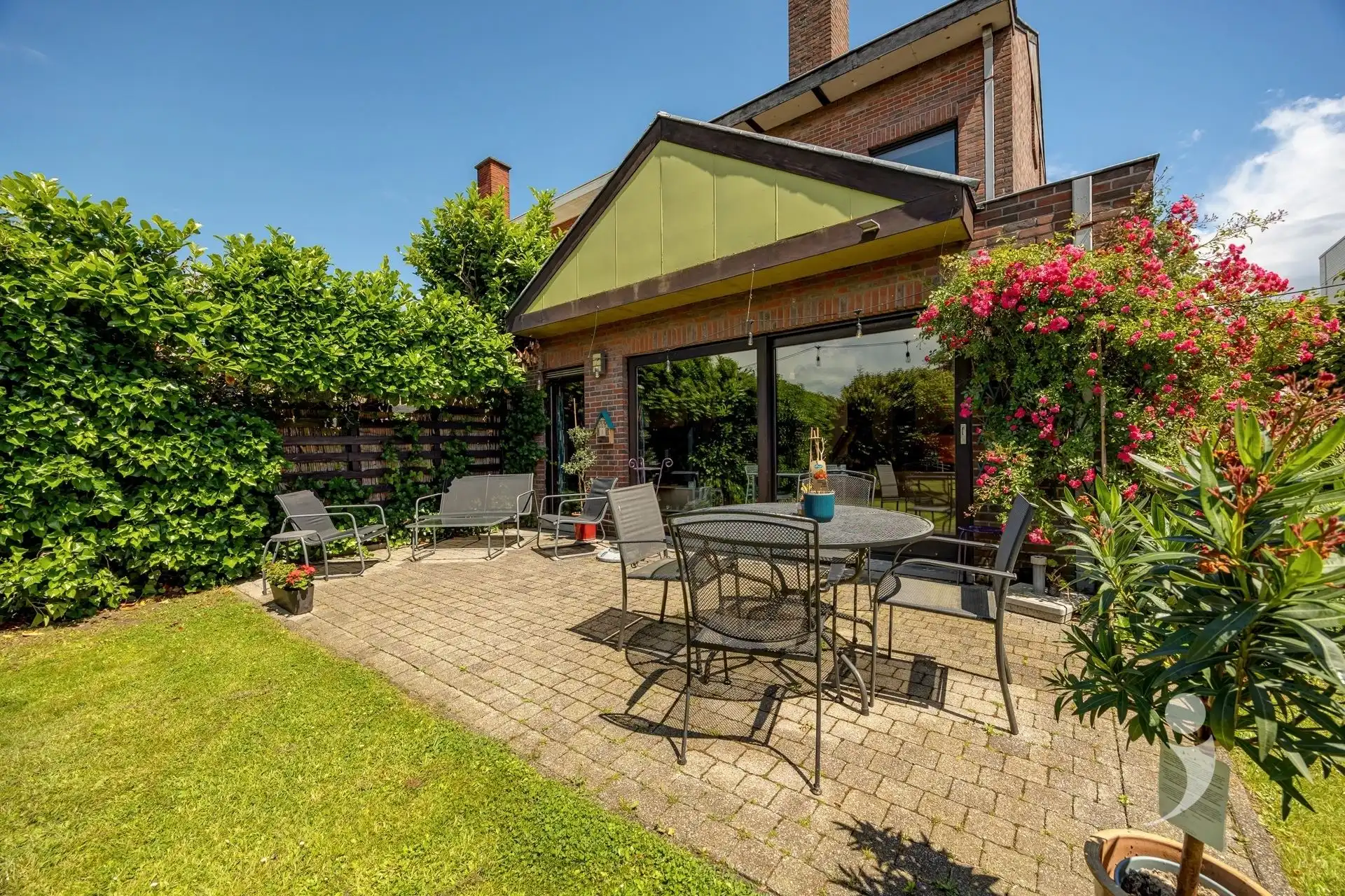 Ruime woning in een doodlopende straat! foto 21