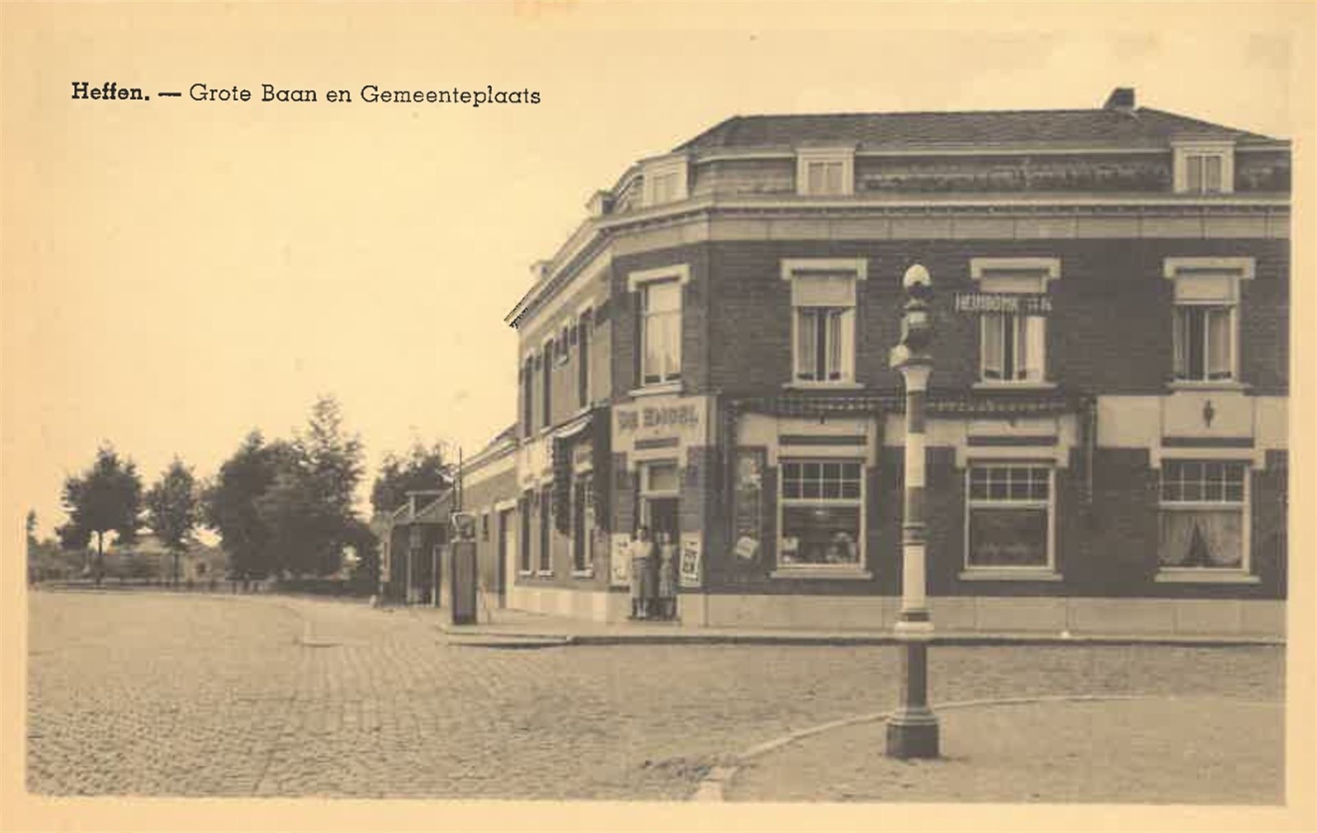 Hoofdfoto van de publicatie: Karaktervol pand met unieke gevel en grote volumes in Heffen