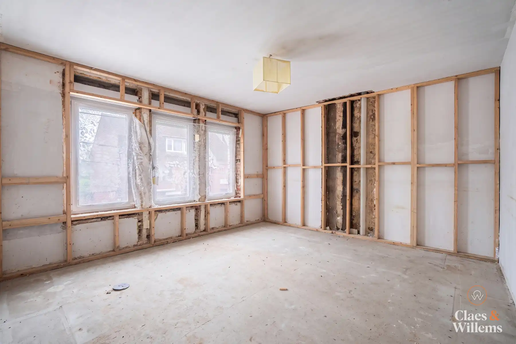 Af te werken woning in centrum Galmaarden. foto 13