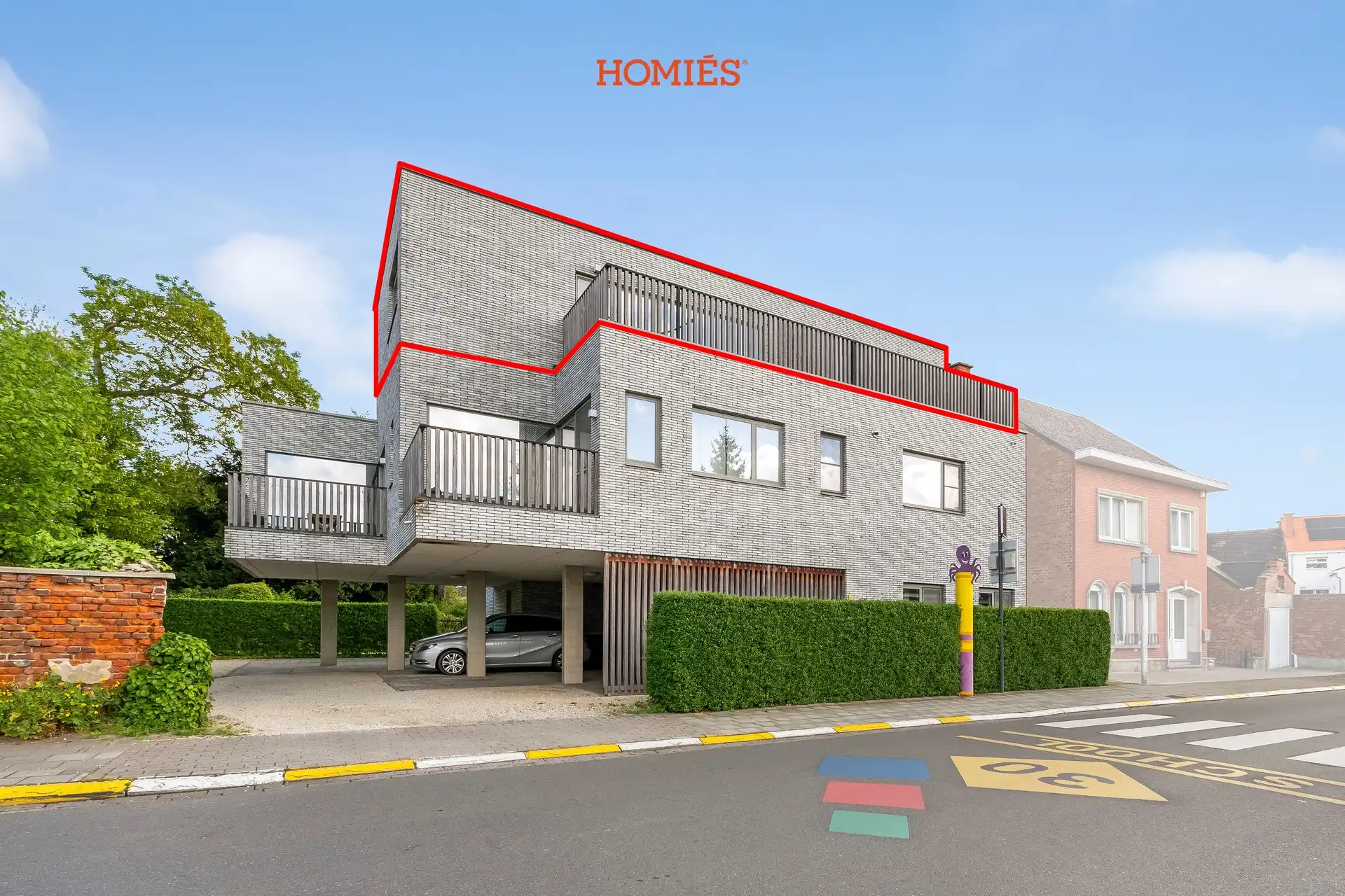 Ruim 2-slaapkamerappartement met terras en staanplaats foto 2