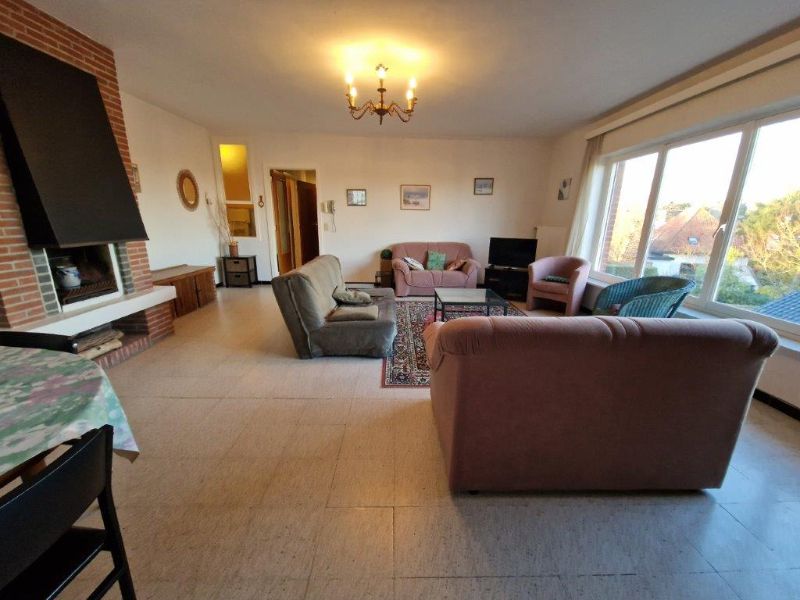 Ruim appartement op wandelafstand van strand en zee! foto 3